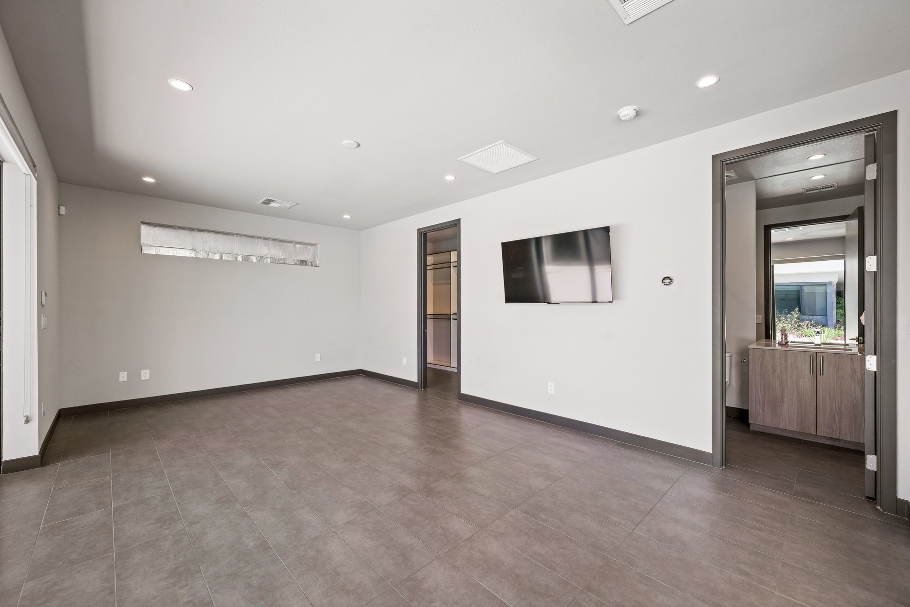  Private Contemporary Masterpiece in Las Vegas