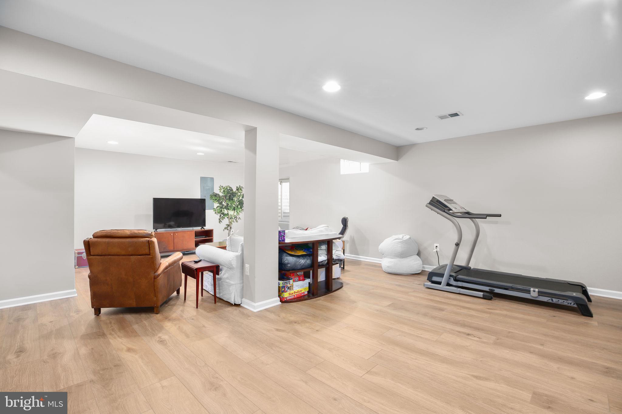 Fredericksburg, Virginia, 22401, United States, 4 Bedrooms Bedrooms, ,3 BathroomsBathrooms,Residential,For Sale,1983072