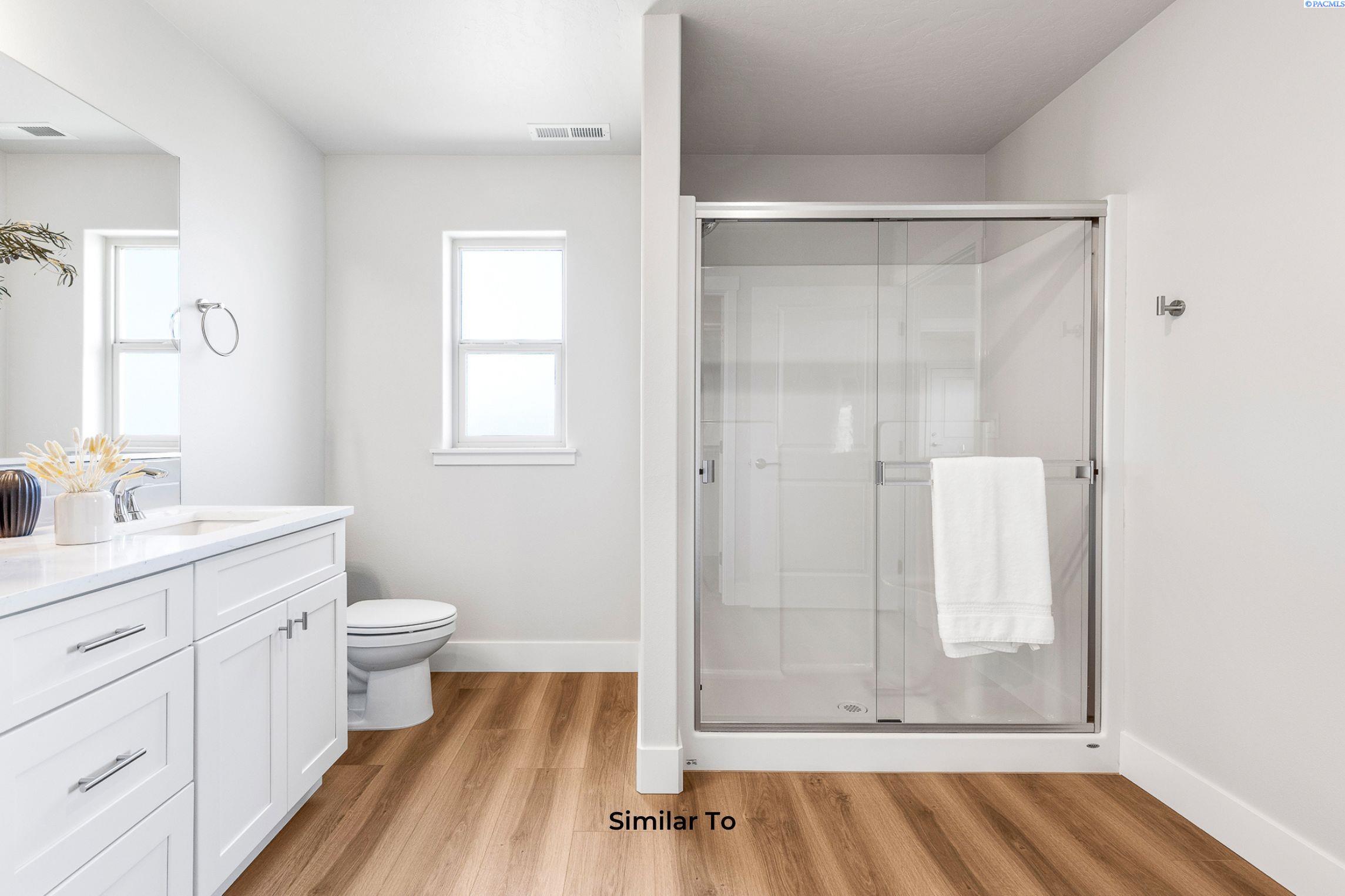 Kennewick, Washington, 99338, United States, 4 Bedrooms Bedrooms, ,1 BathroomBathrooms,Residential,For Sale,1959193