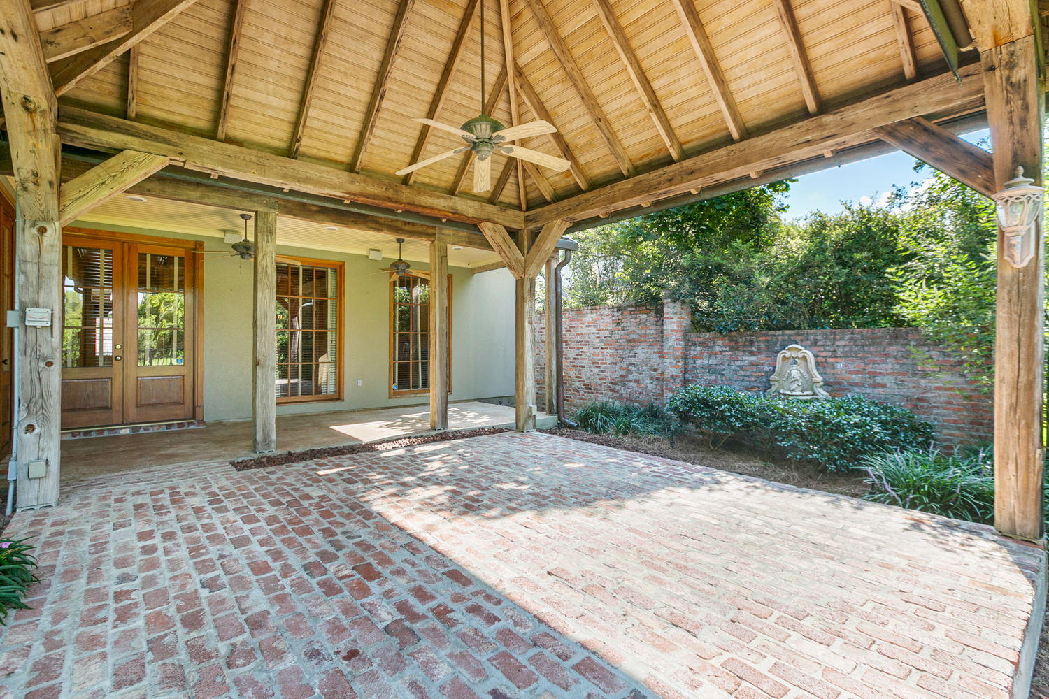 Baton Rouge, Louisiana, 70810, United States, 3 Bedrooms Bedrooms, ,3 BathroomsBathrooms,Residential,For Sale,1917502