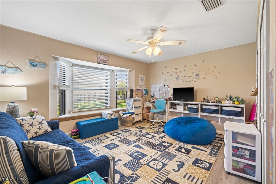 Cape Coral, Florida, 33990, United States, 3 Bedrooms Bedrooms, ,2 BathroomsBathrooms,Residential,For Sale,2006473