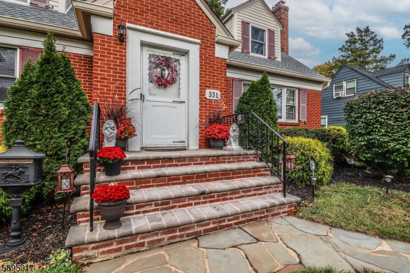 Rahway City, New Jersey, 07065, United States, 4 Bedrooms Bedrooms, ,2 BathroomsBathrooms,Residential,For Sale,1986510