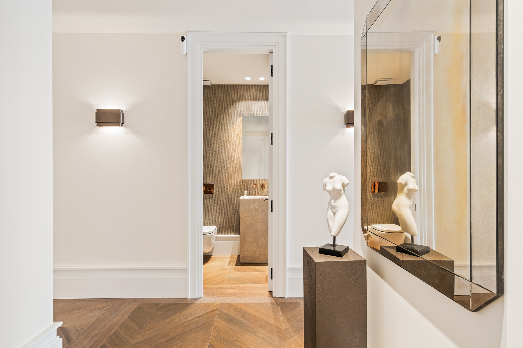  Spacious contemporary design flat in the center - 物件實景