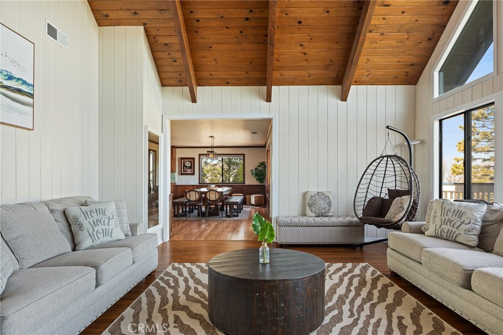 Lake Arrowhead, California, 92352, United States, 6 Bedrooms Bedrooms, ,5 BathroomsBathrooms,Residential,For Sale,1950962