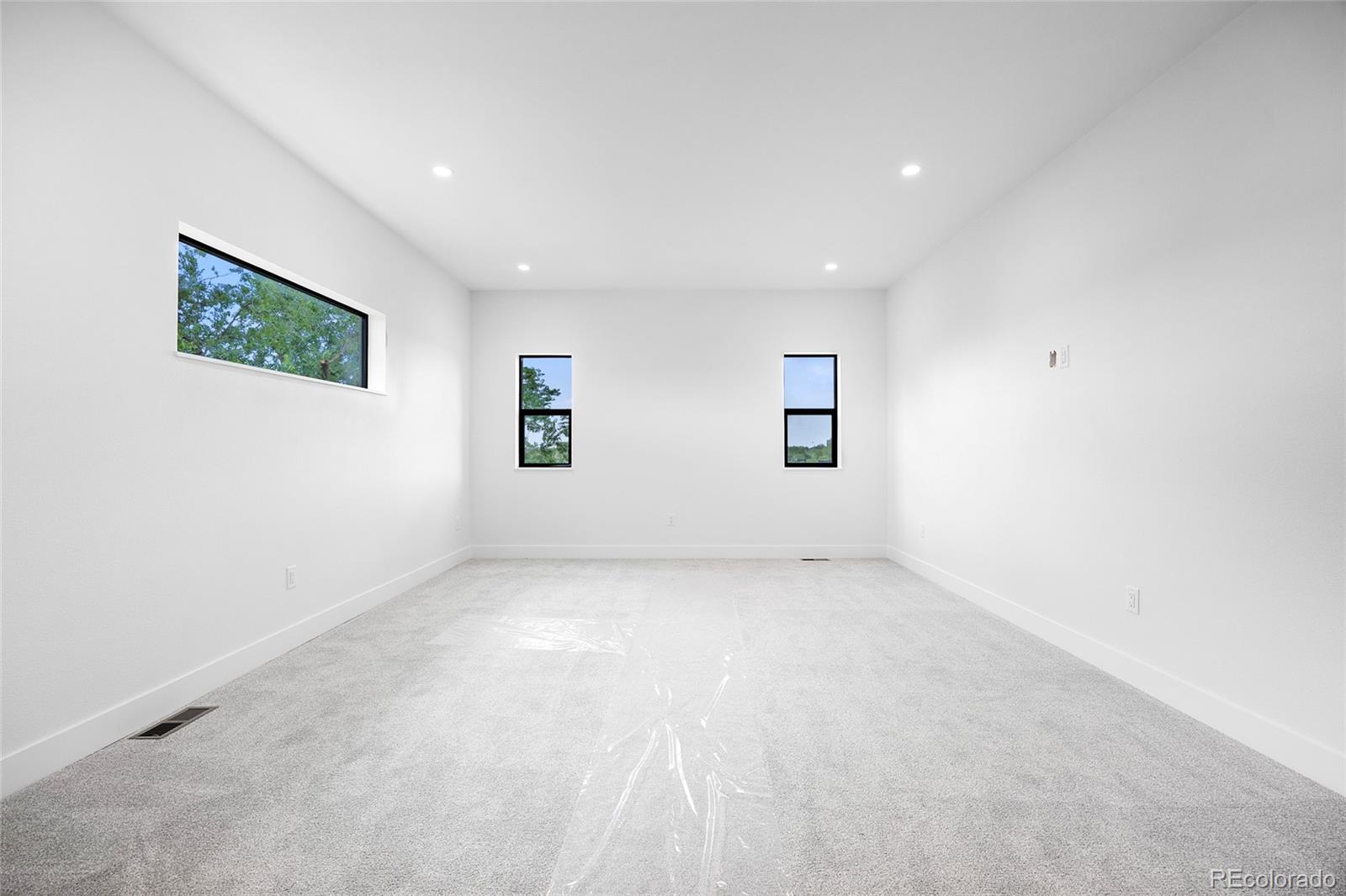 Denver, Colorado, 80214, United States, 3 Bedrooms Bedrooms, ,4 BathroomsBathrooms,Residential,For Sale,1890753
