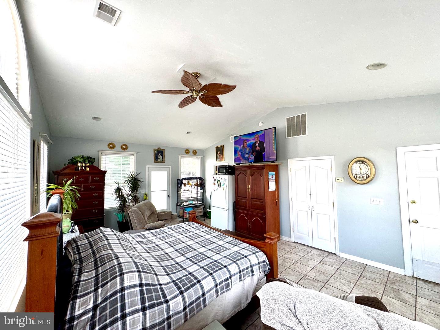 Dundalk, Maryland, 21222, United States, 3 Bedrooms Bedrooms, ,4 BathroomsBathrooms,Residential,For Sale,1906595