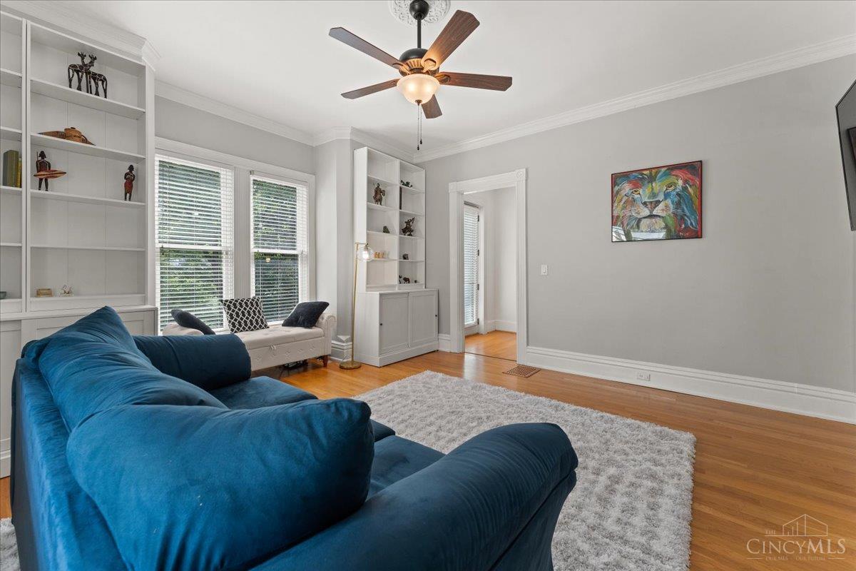 Cincinnati, Ohio, 45226, United States, 3 Bedrooms Bedrooms, ,2 BathroomsBathrooms,Residential,For Sale,1911951