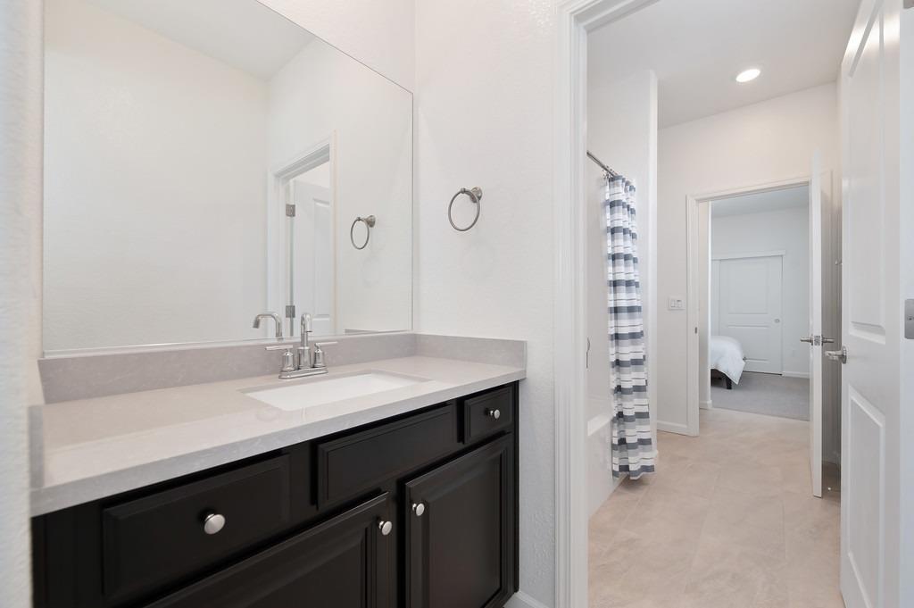 Roseville, California, 95747, United States, 3 Bedrooms Bedrooms, ,3 BathroomsBathrooms,Residential,For Sale,1795538