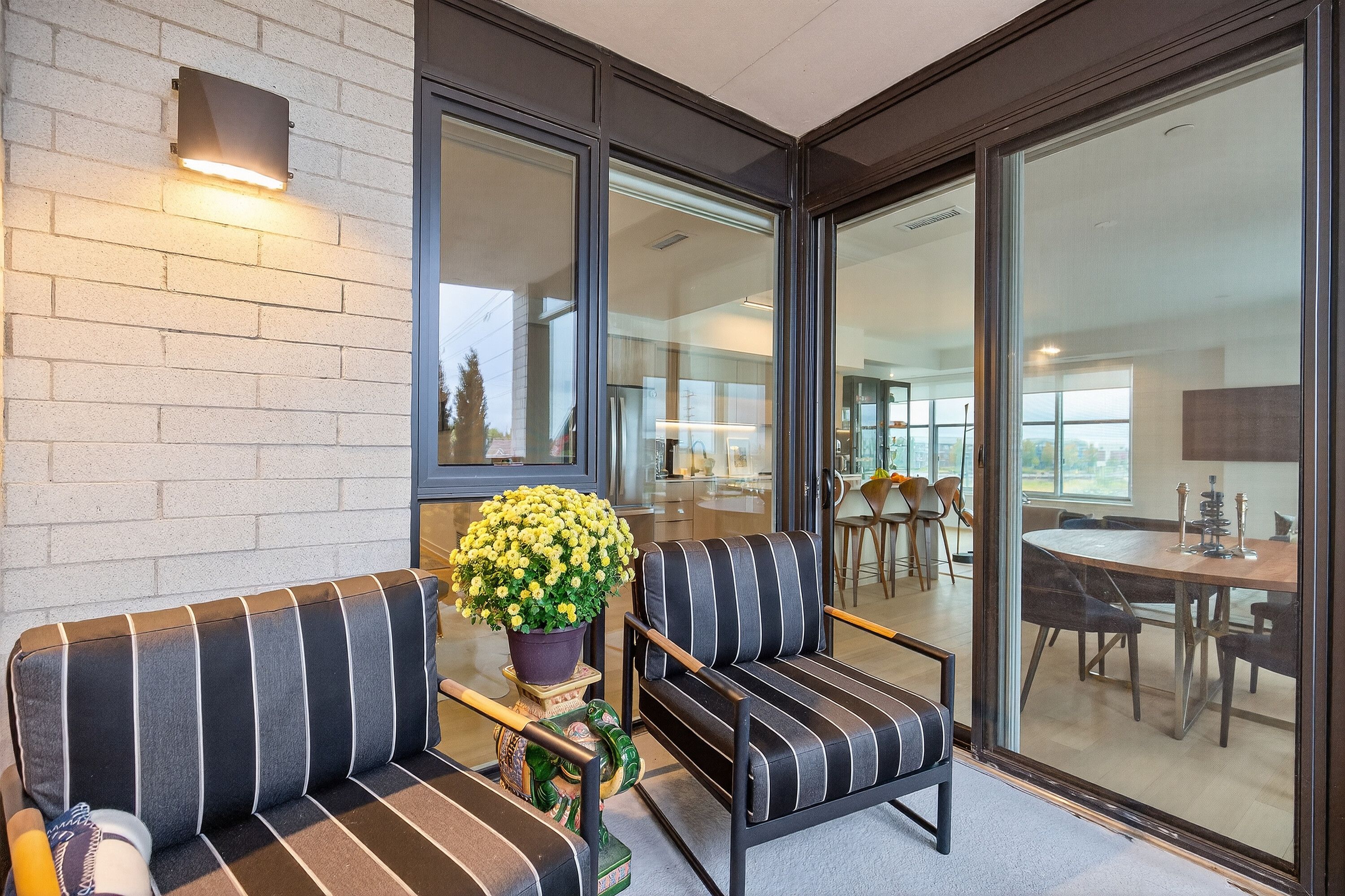  Luxury Condo Living - 物件實景