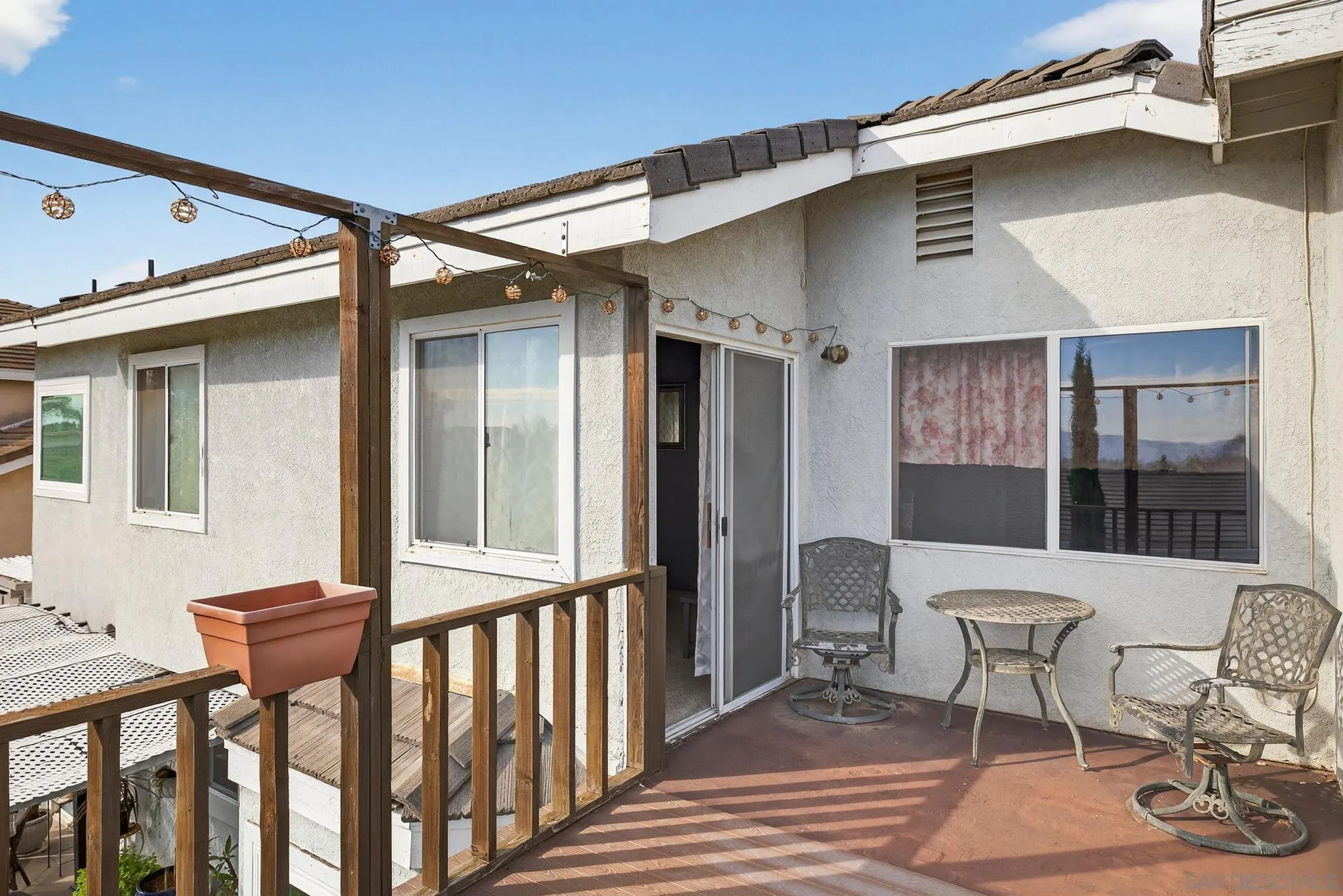 Camarillo, California, 93010, United States, 5 Bedrooms Bedrooms, ,4 BathroomsBathrooms,Residential,For Sale,2001849