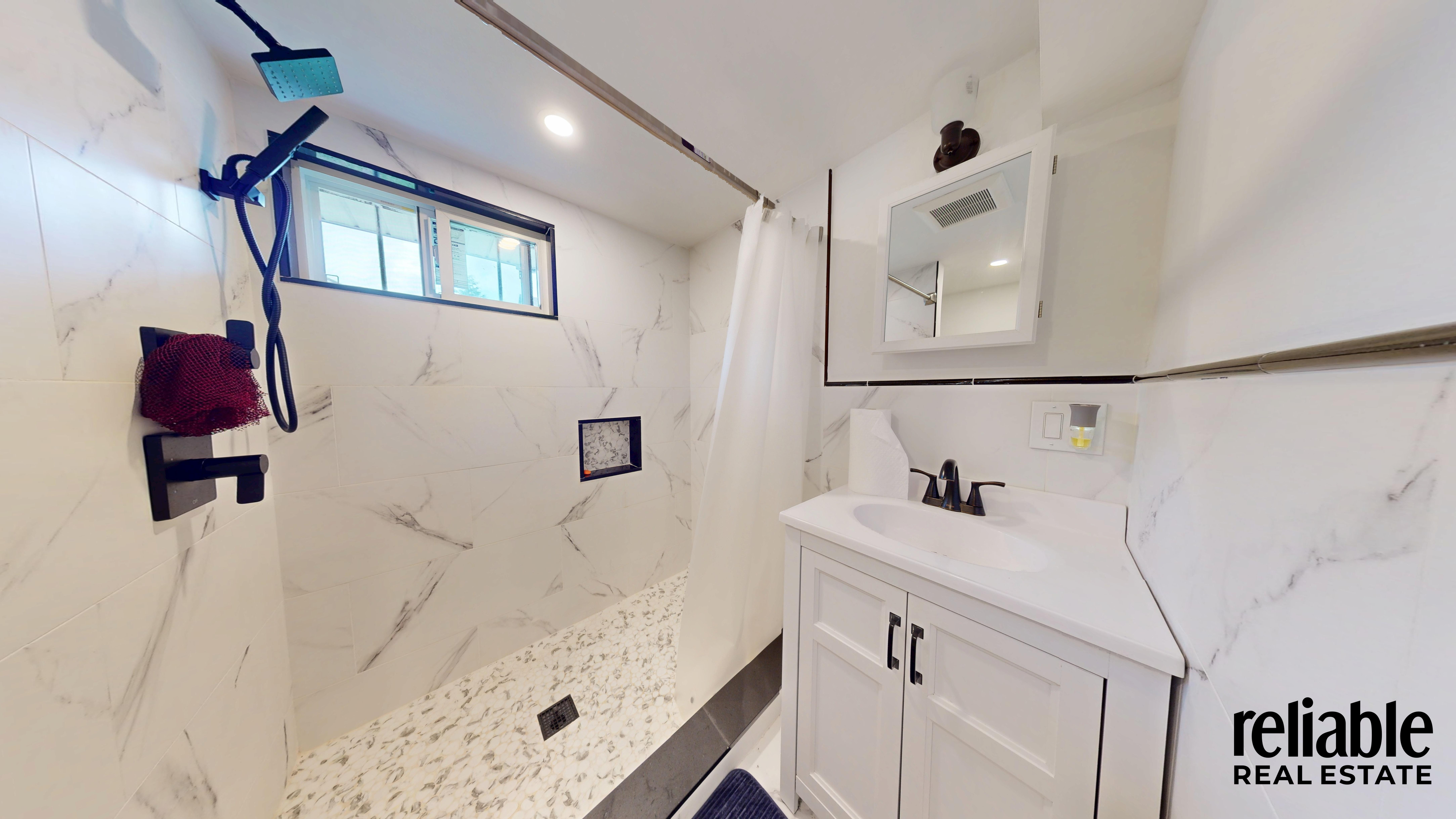 Tuckahoe, New York, 10707, United States, 4 Bedrooms Bedrooms, ,4 BathroomsBathrooms,Residential,For Sale,1941679