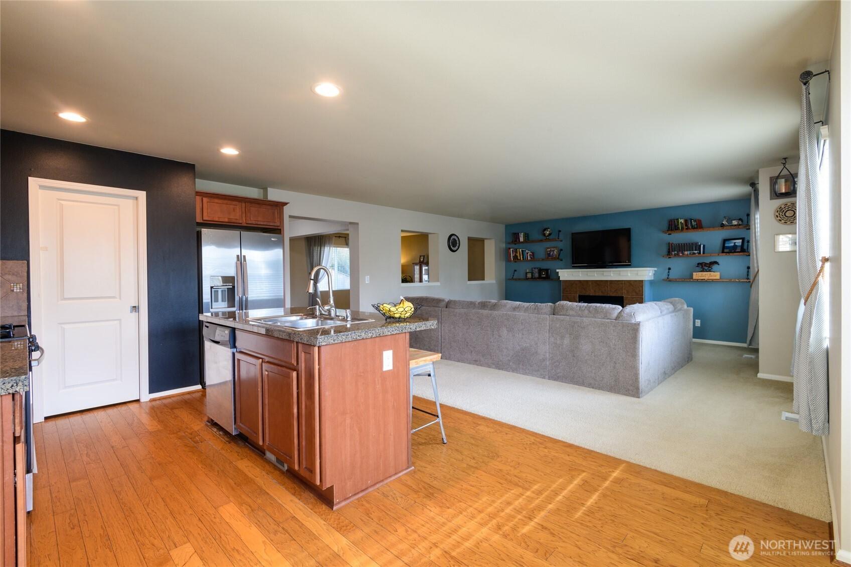 DUVALL, Washington, 98019, United States, 3 Bedrooms Bedrooms, ,3 BathroomsBathrooms,Residential,For Sale,1885631