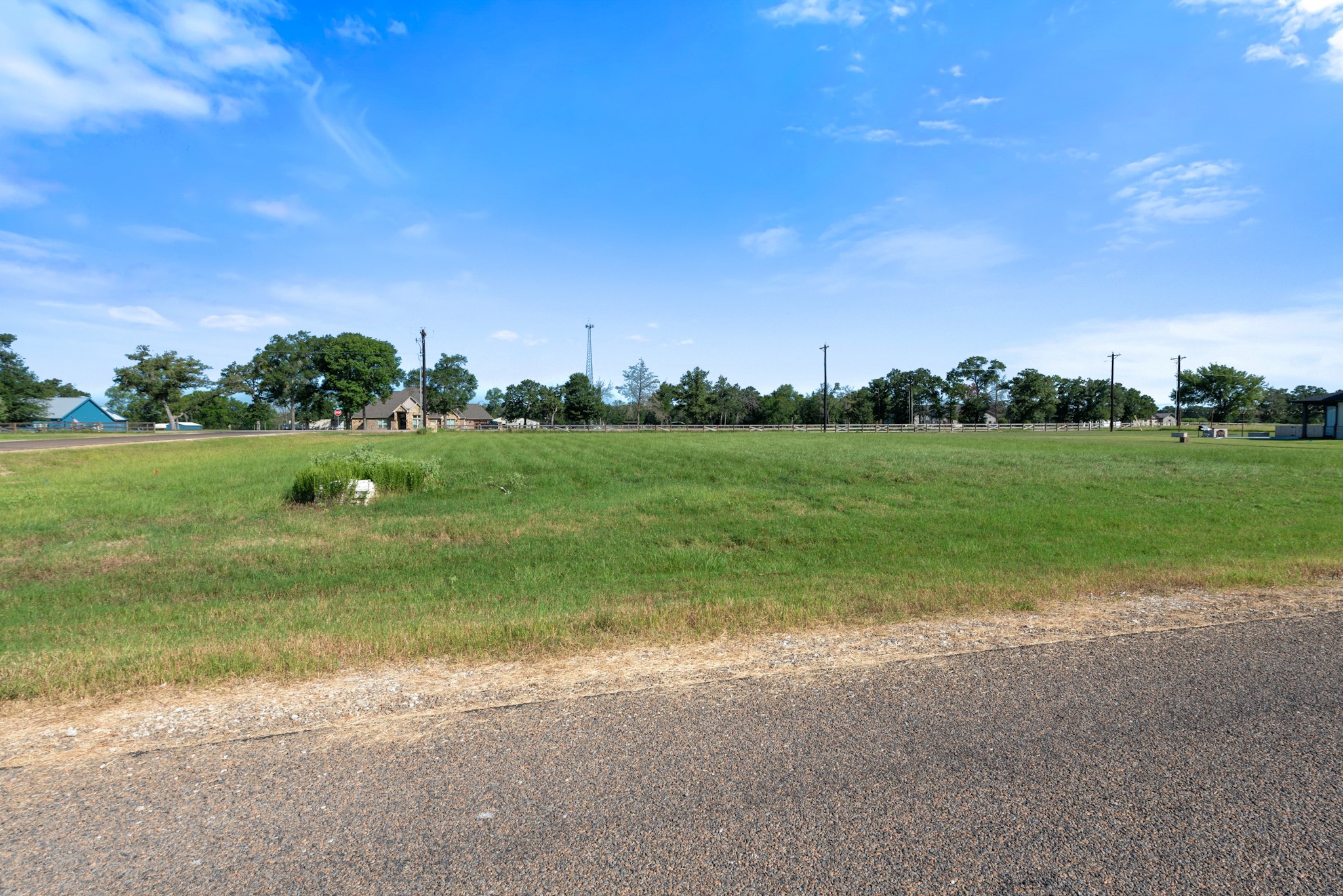  7801 Mathis Creek Drive, Bryan, TX 77808 - 物件實景