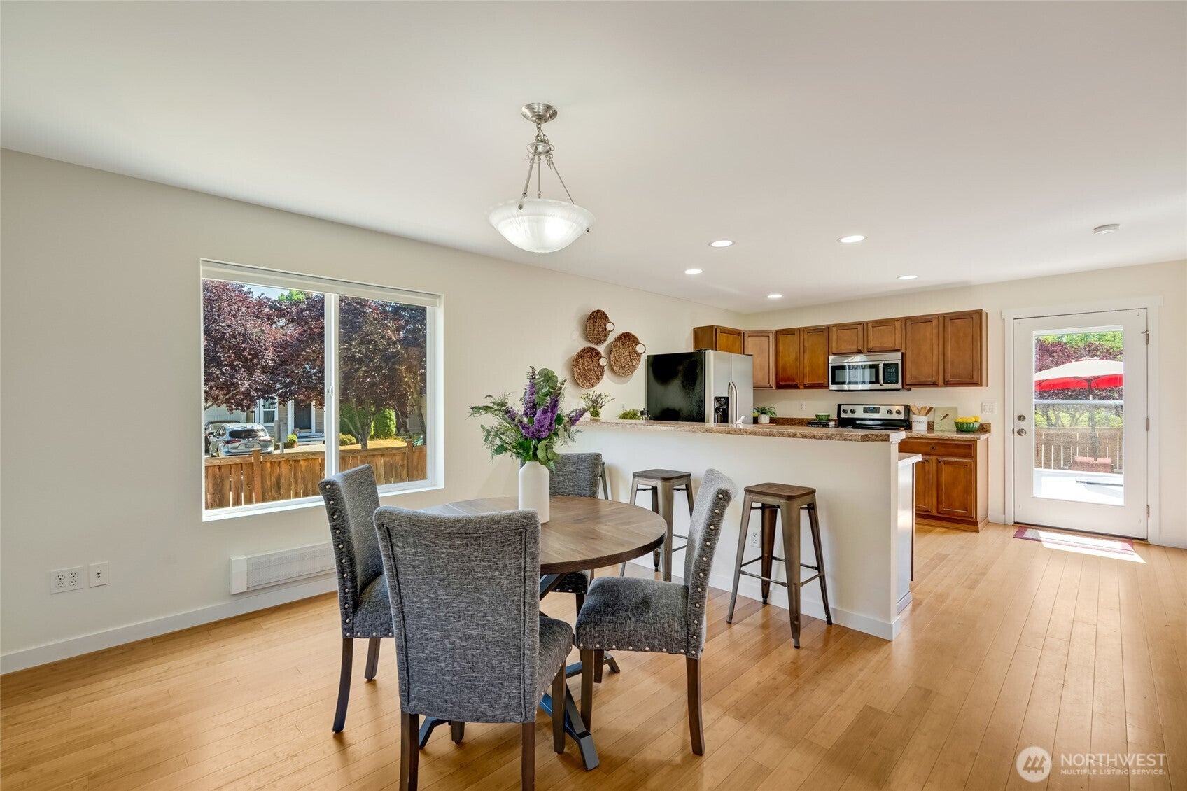 Lake Stevens, Washington, 98258, United States, 4 Bedrooms Bedrooms, ,3 BathroomsBathrooms,Residential,For Sale,1921179