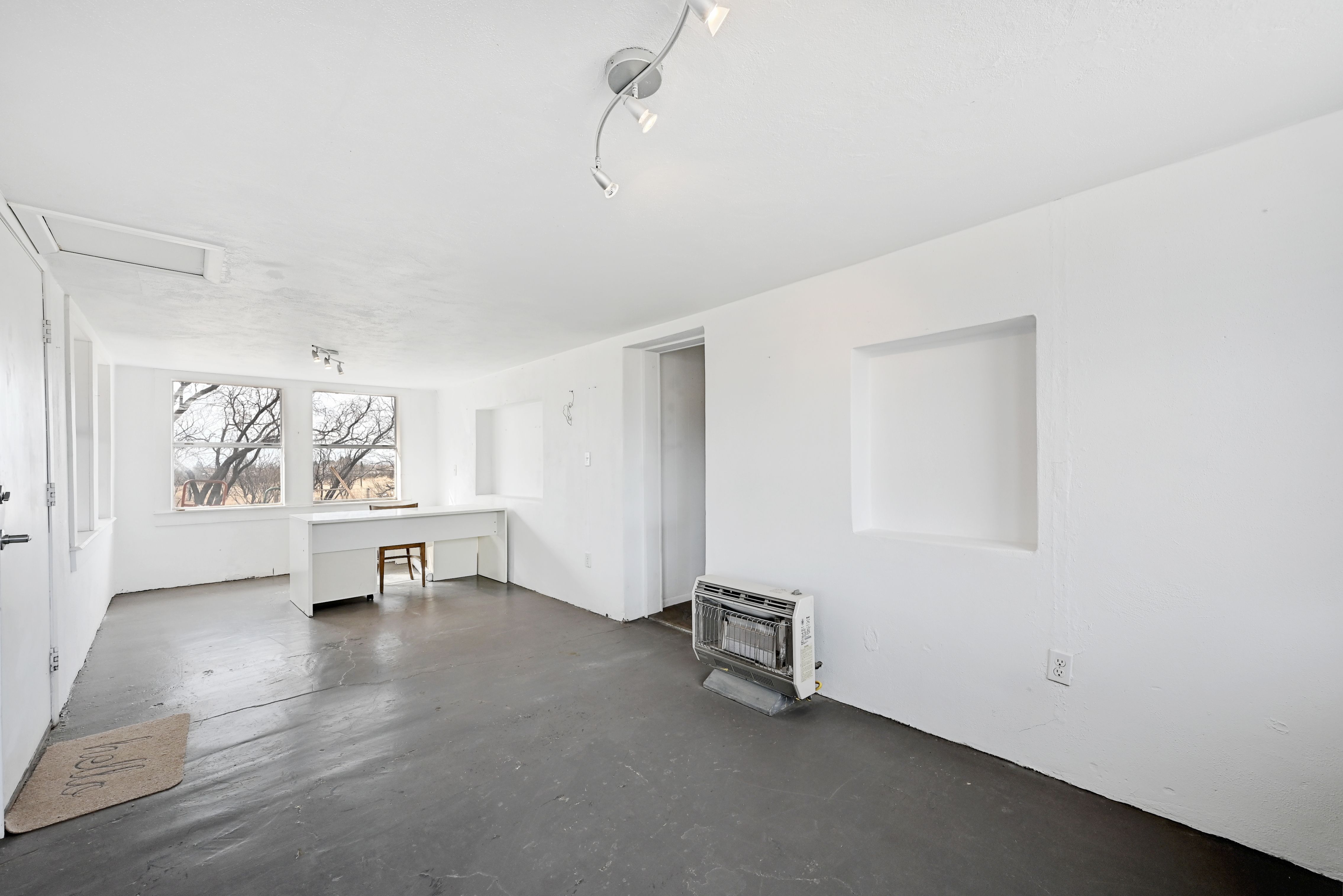  1011 West Washington Street, Marfa, TX 79843 - 物件實景