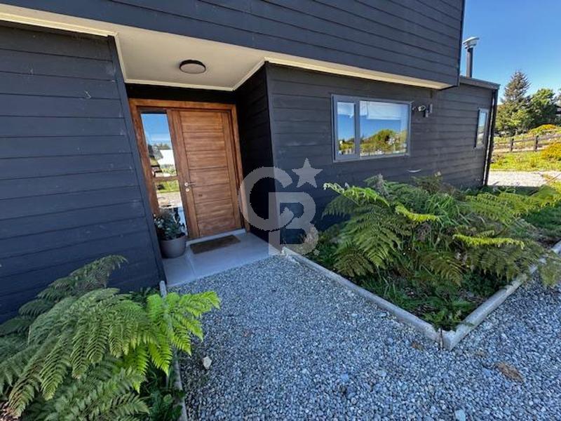 Puerto Varas, Chile, 4 Bedrooms Bedrooms, ,4 BathroomsBathrooms,Residential,For Sale,1991367