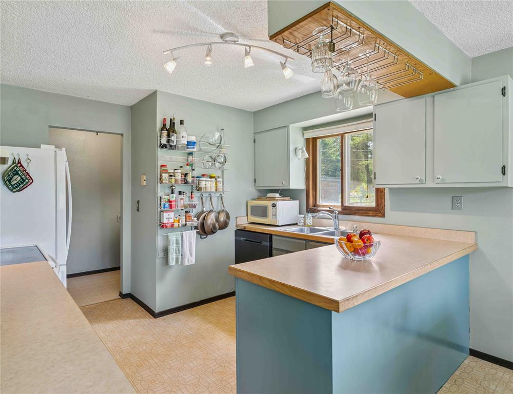 Whitefish, Montana, 59937, United States, 6 Bedrooms Bedrooms, ,3 BathroomsBathrooms,Residential,For Sale,1980352