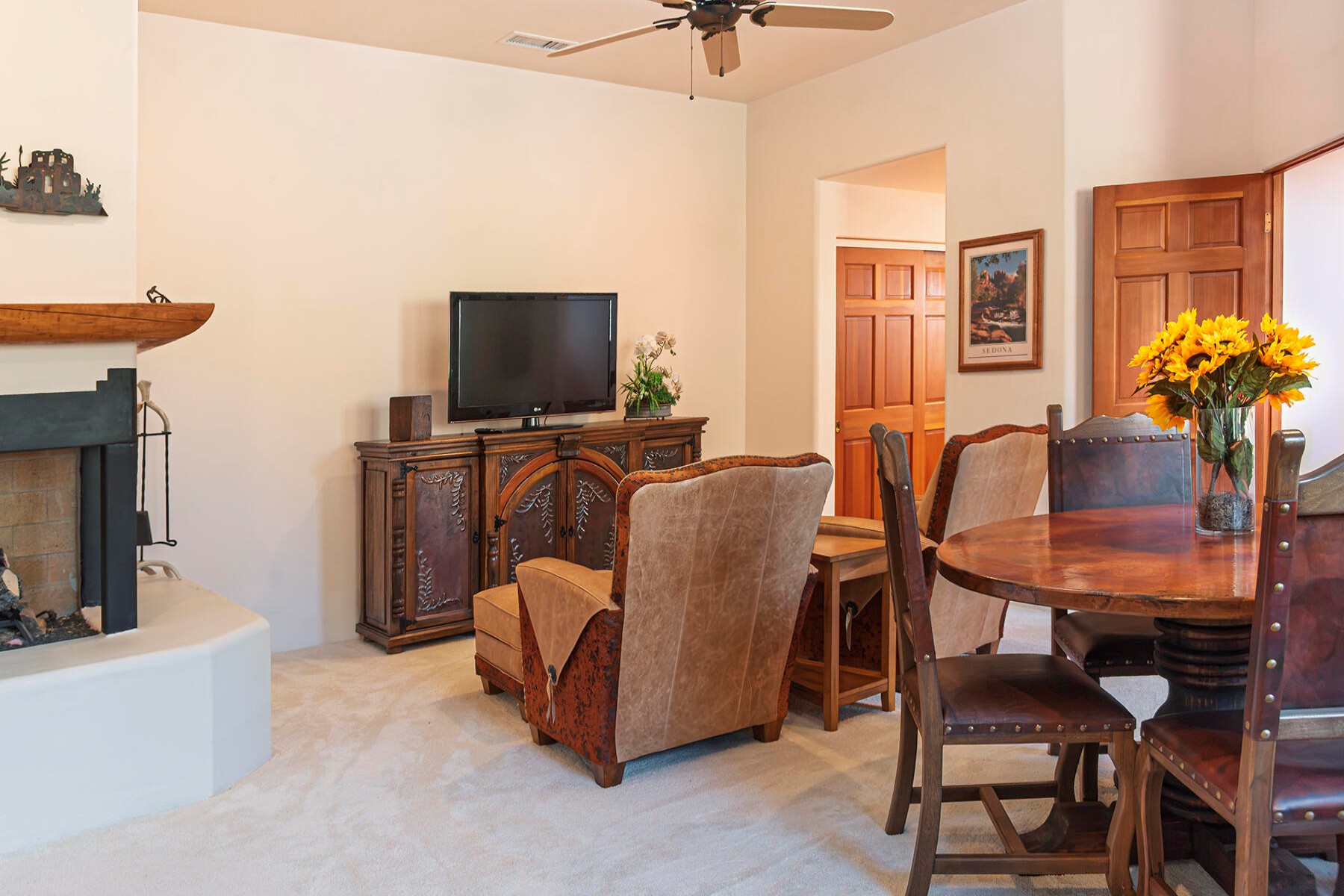  114 E Mallard Dr  Sedona, AZ - 物件實景
