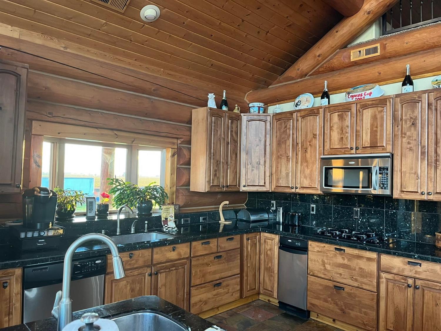 Galt, California, 95632, United States, 3 Bedrooms Bedrooms, ,3 BathroomsBathrooms,Residential,For Sale,1942320