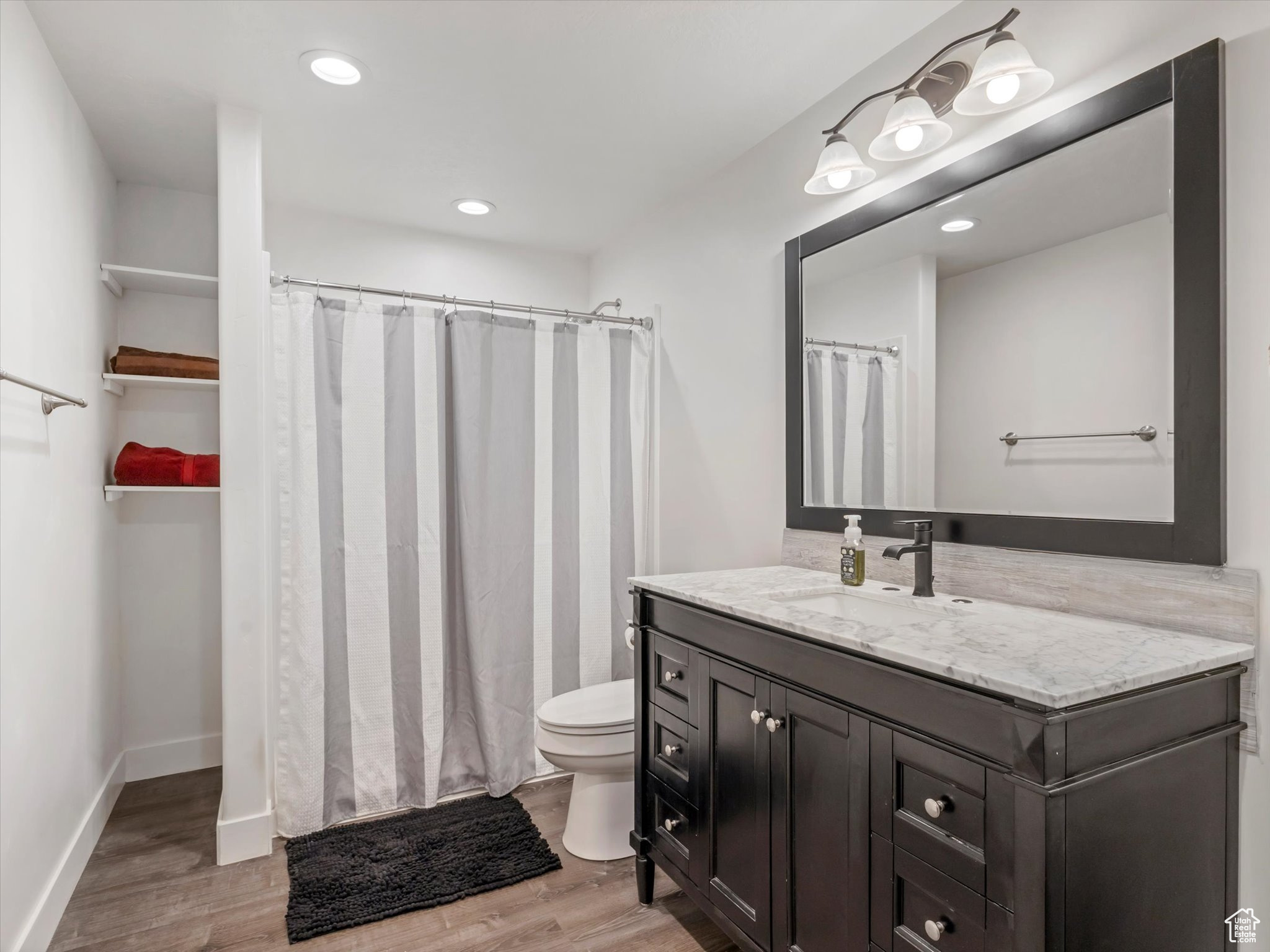 Grantsville, Utah, 84029, United States, 4 Bedrooms Bedrooms, ,3 BathroomsBathrooms,Residential,For Sale,1991039