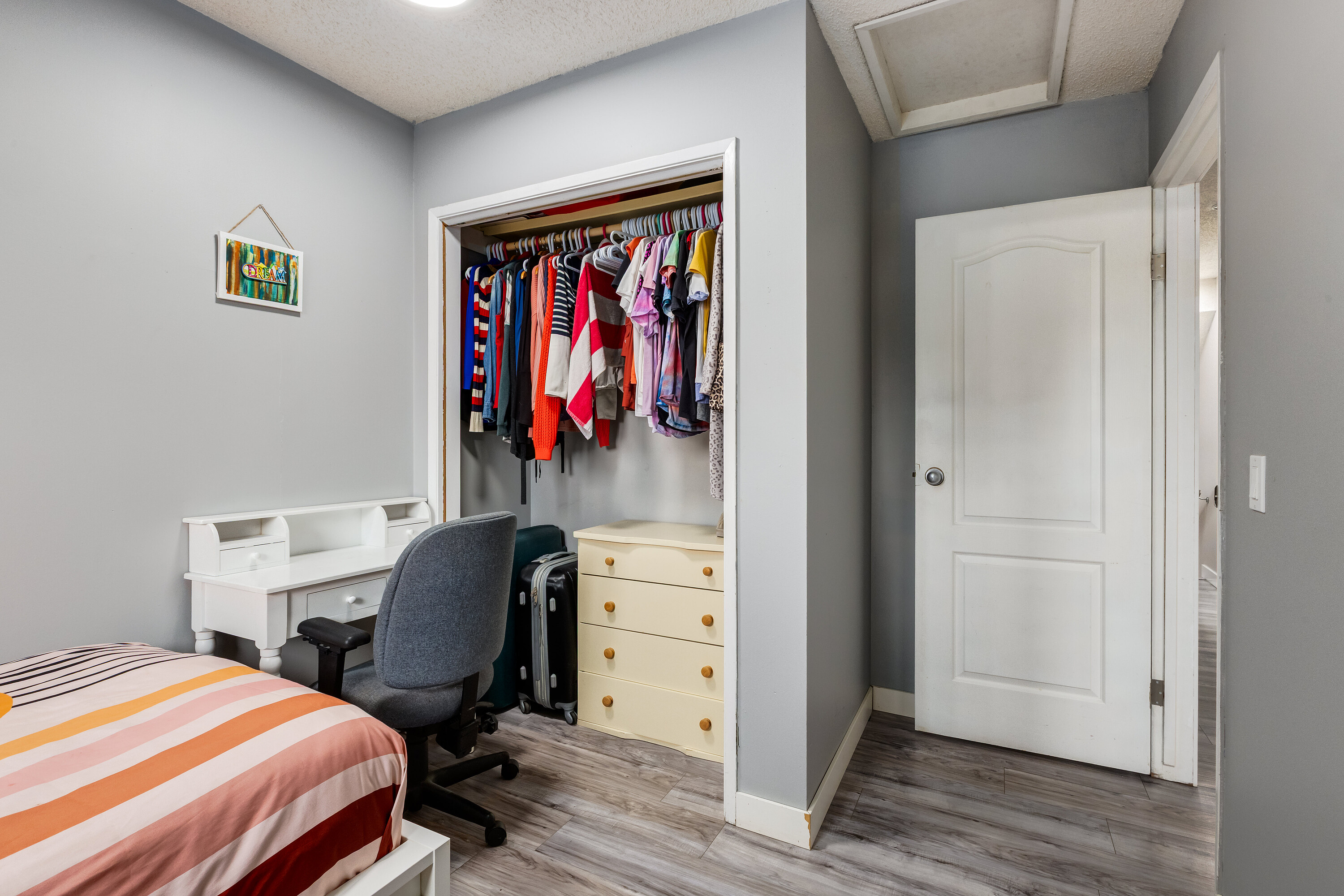  228 Deer Ridge Place SE - 物件實景
