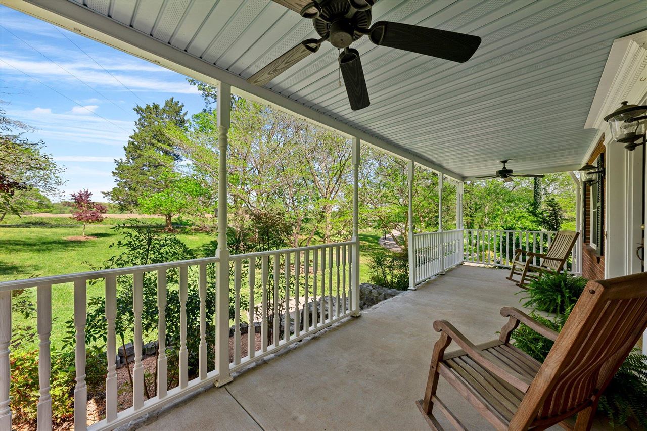 Bowling Green, Kentucky, 42103, United States, 4 Bedrooms Bedrooms, ,5 BathroomsBathrooms,Residential,For Sale,1785083
