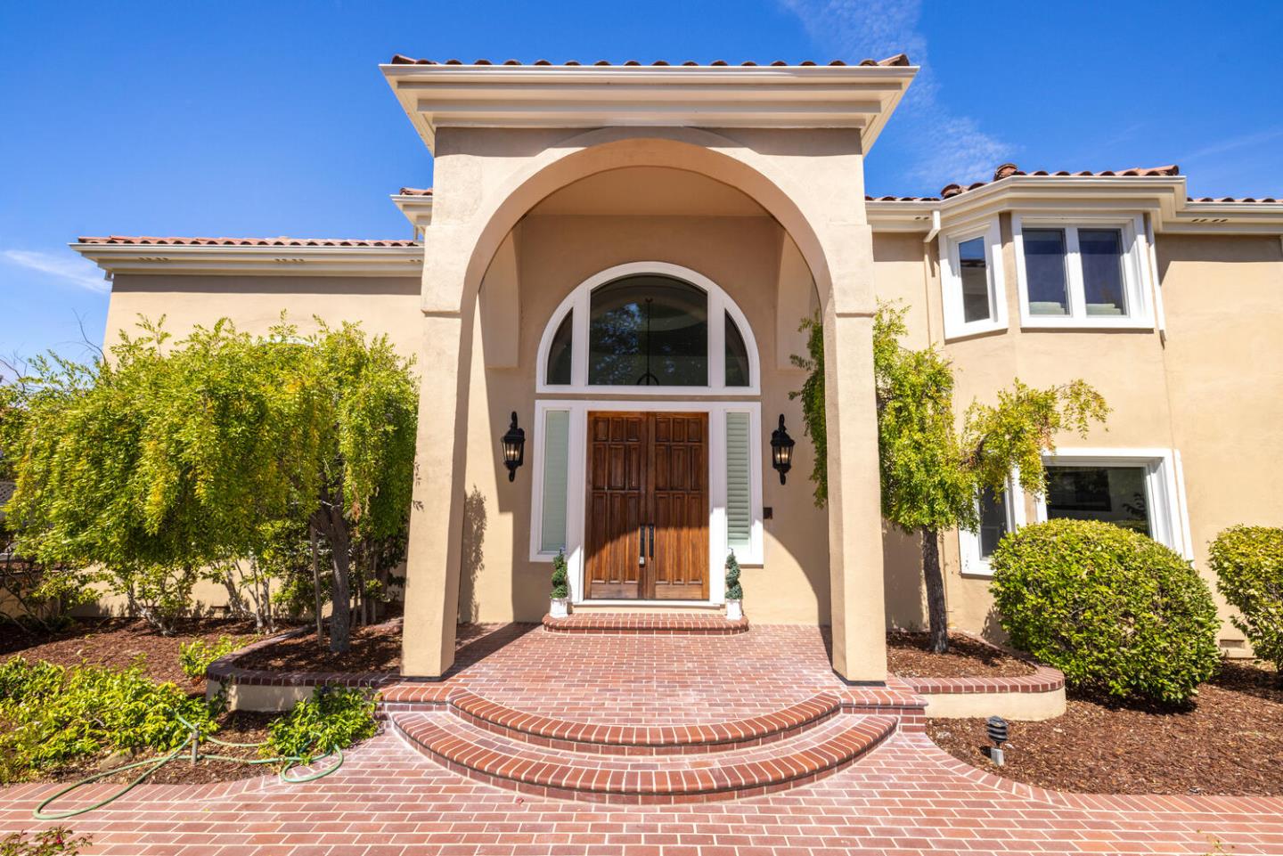 Hillsborough, California, 94010, United States, 5 Bedrooms Bedrooms, ,5 BathroomsBathrooms,Residential,For Sale,1940320