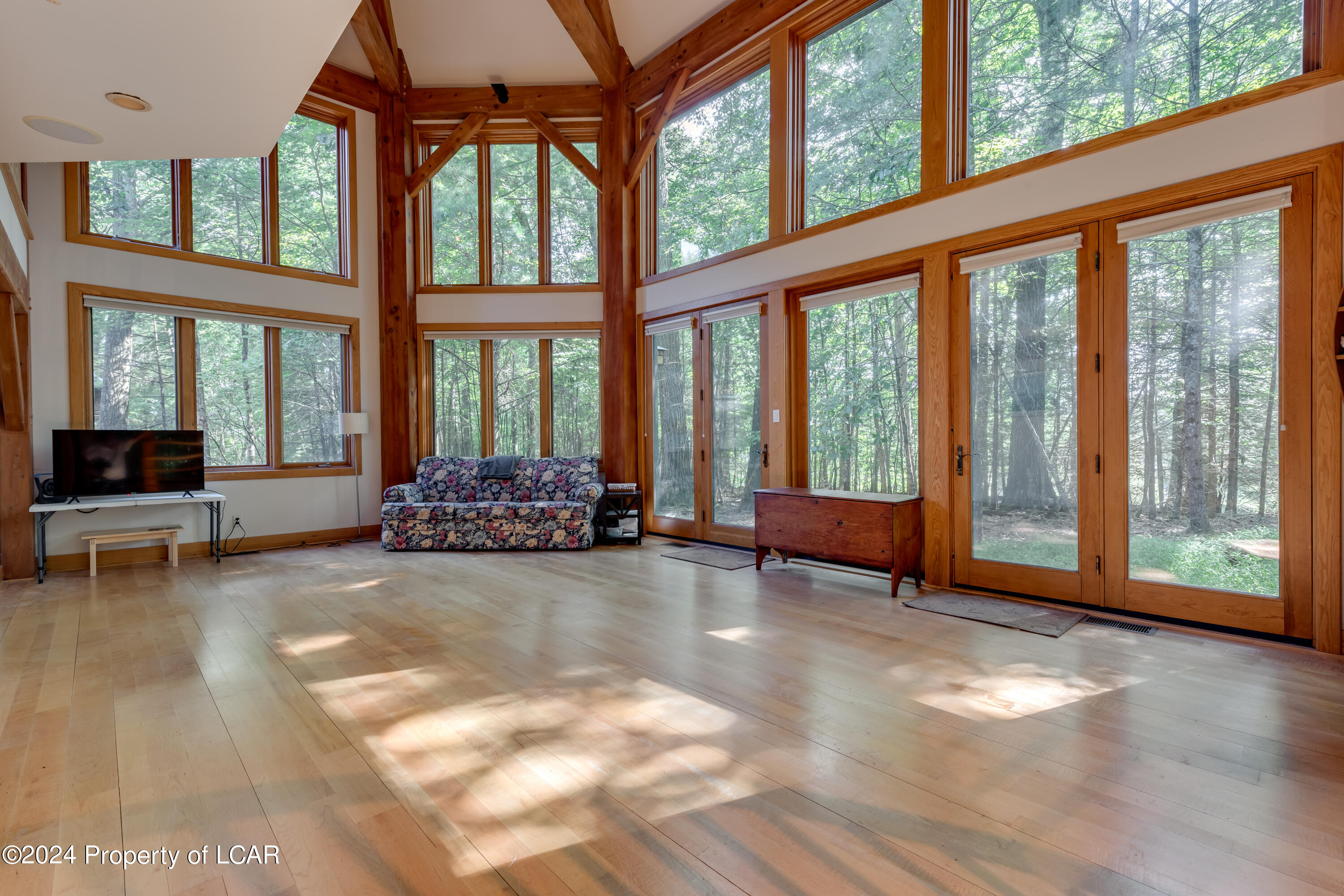 Shavertown, Pennsylvania, 18708, United States, 5 Bedrooms Bedrooms, ,6 BathroomsBathrooms,Residential,For Sale,1914218
