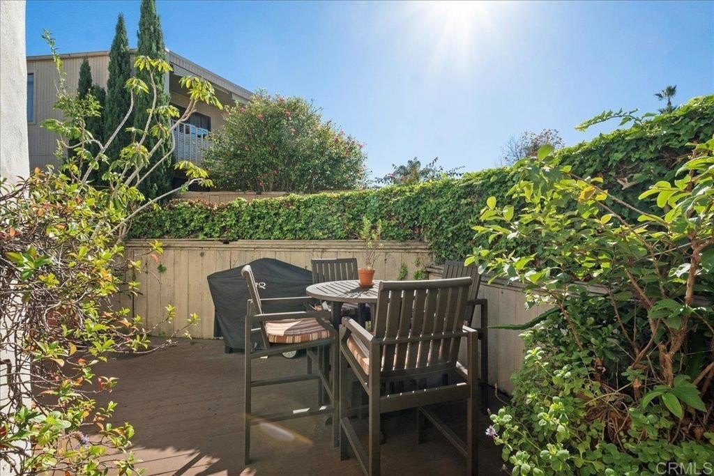 La Jolla, California, 92037, United States, 3 Bedrooms Bedrooms, ,3 BathroomsBathrooms,Residential,For Sale,1997509