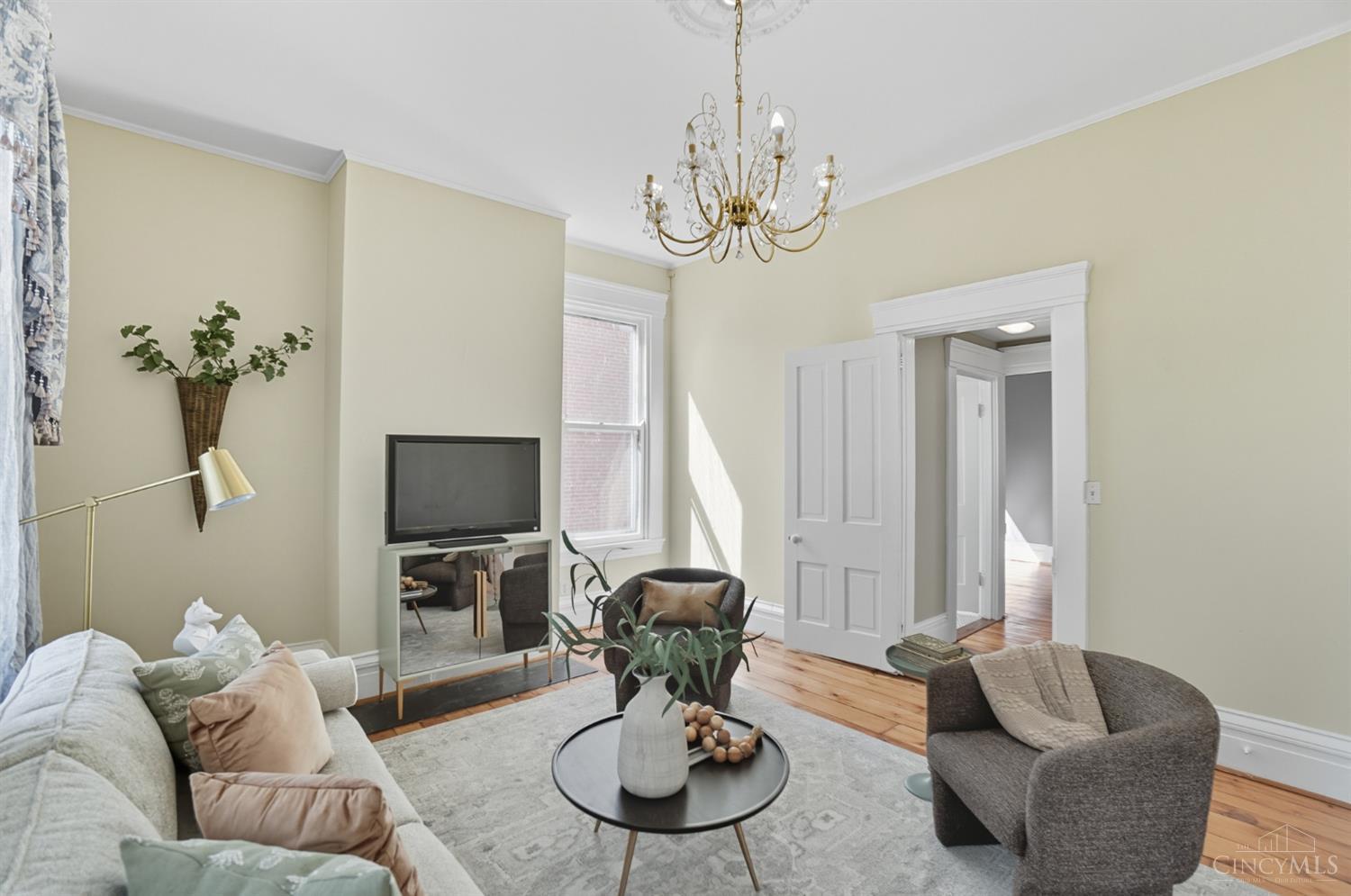 Cincinnati, Ohio, 45226, United States, ,Residential,For Sale,1996186