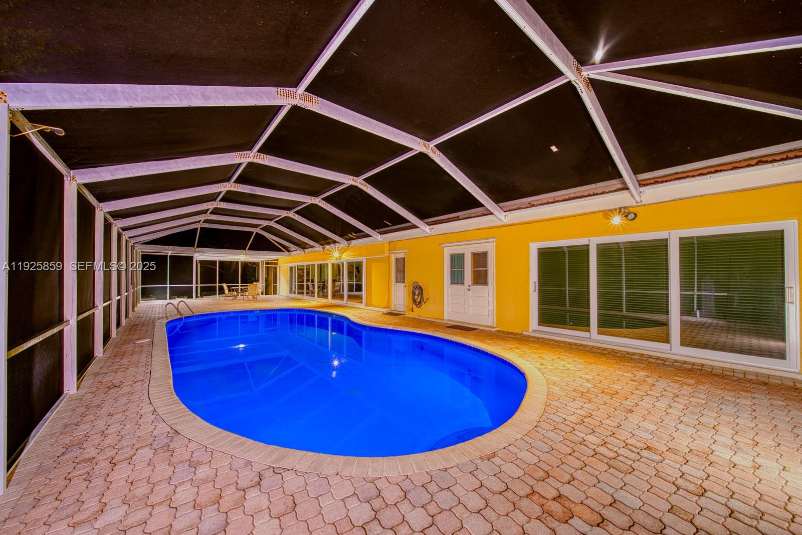 Pinecrest, Florida, 33156, United States, 3 Bedrooms Bedrooms, ,2 BathroomsBathrooms,Residential,For Sale,2003323