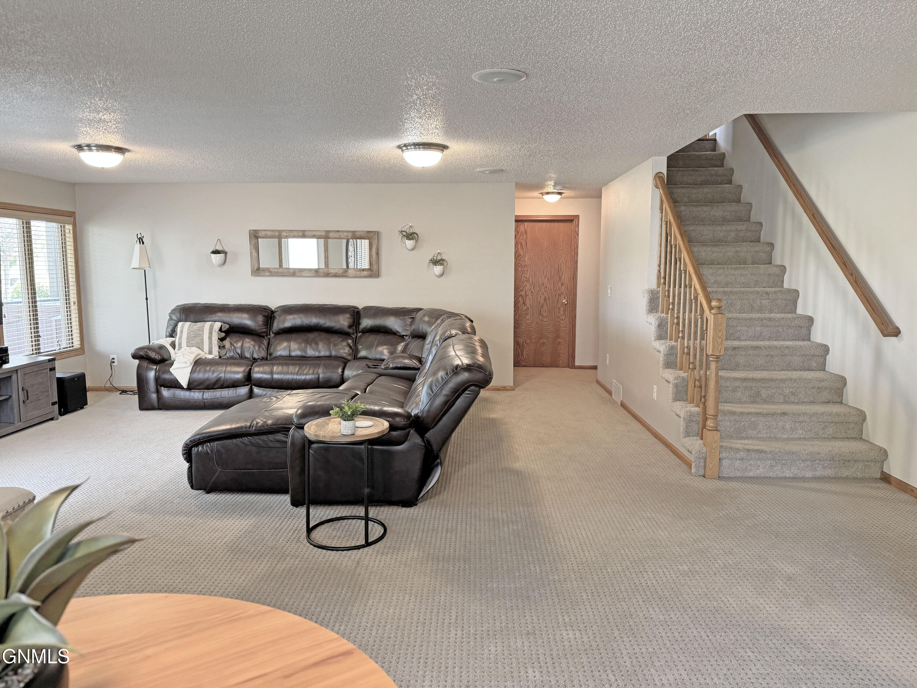 Bismarck, North Dakota, 58503, United States, 5 Bedrooms Bedrooms, ,2 BathroomsBathrooms,Residential,For Sale,2001566