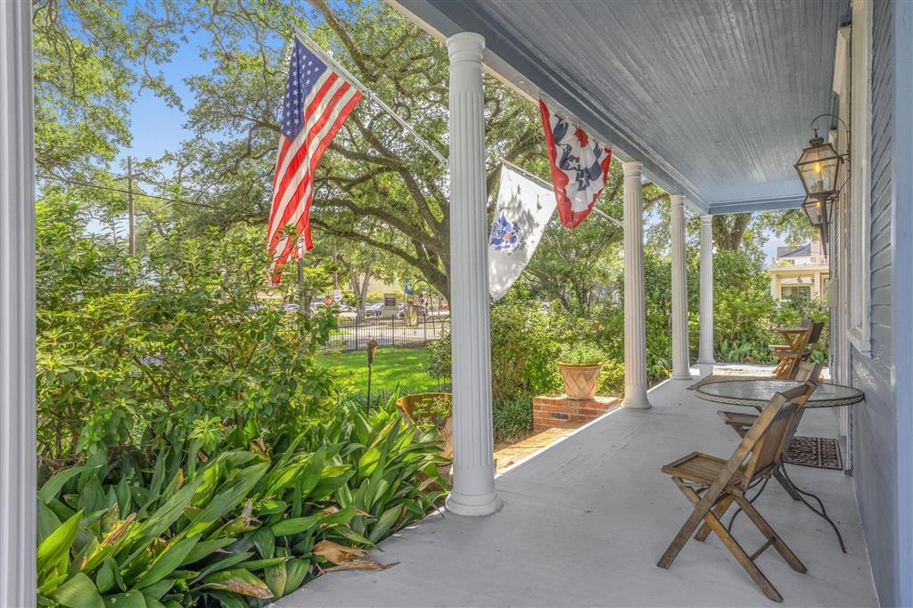 Lake Charles, Louisiana, 70601, United States, 4 Bedrooms Bedrooms, ,4 BathroomsBathrooms,Residential,For Sale,1977603