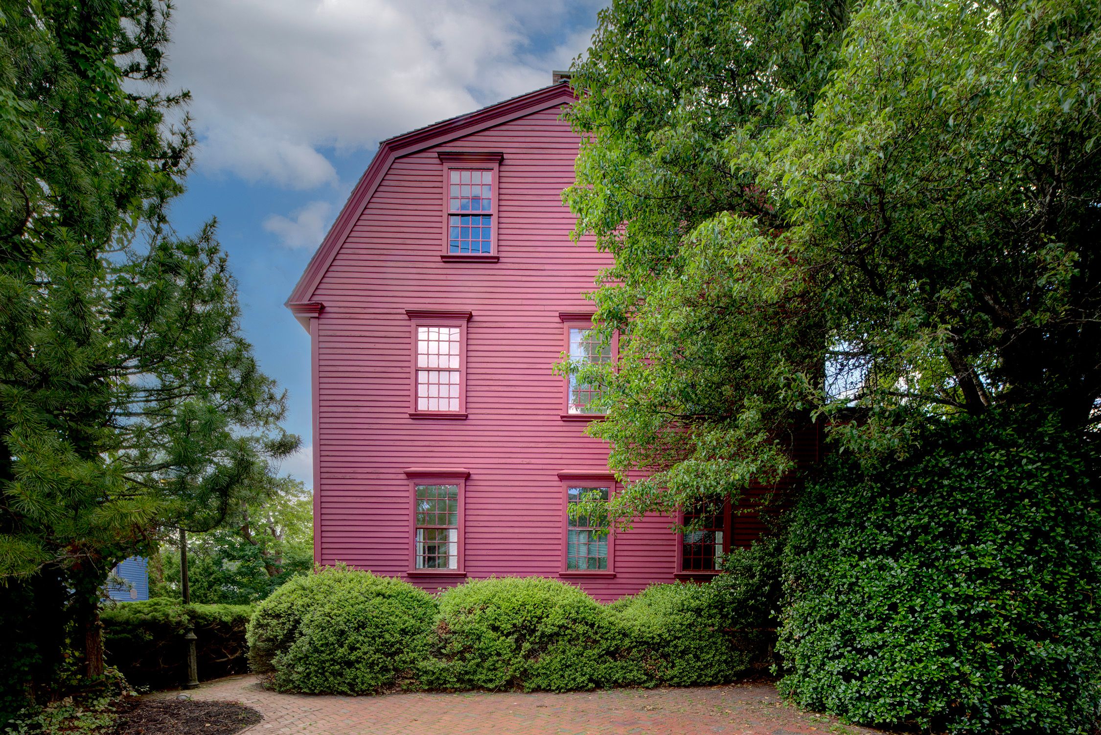  The Cozzens House - America