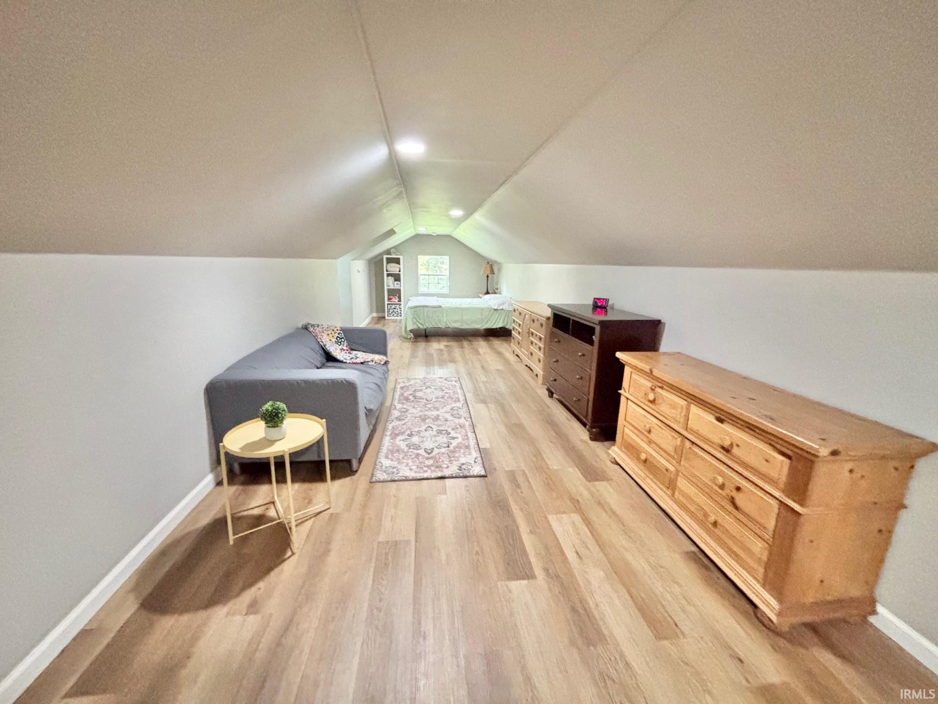 Bloomington, Indiana, 47403, United States, 3 Bedrooms Bedrooms, ,2 BathroomsBathrooms,Residential,For Sale,1904289