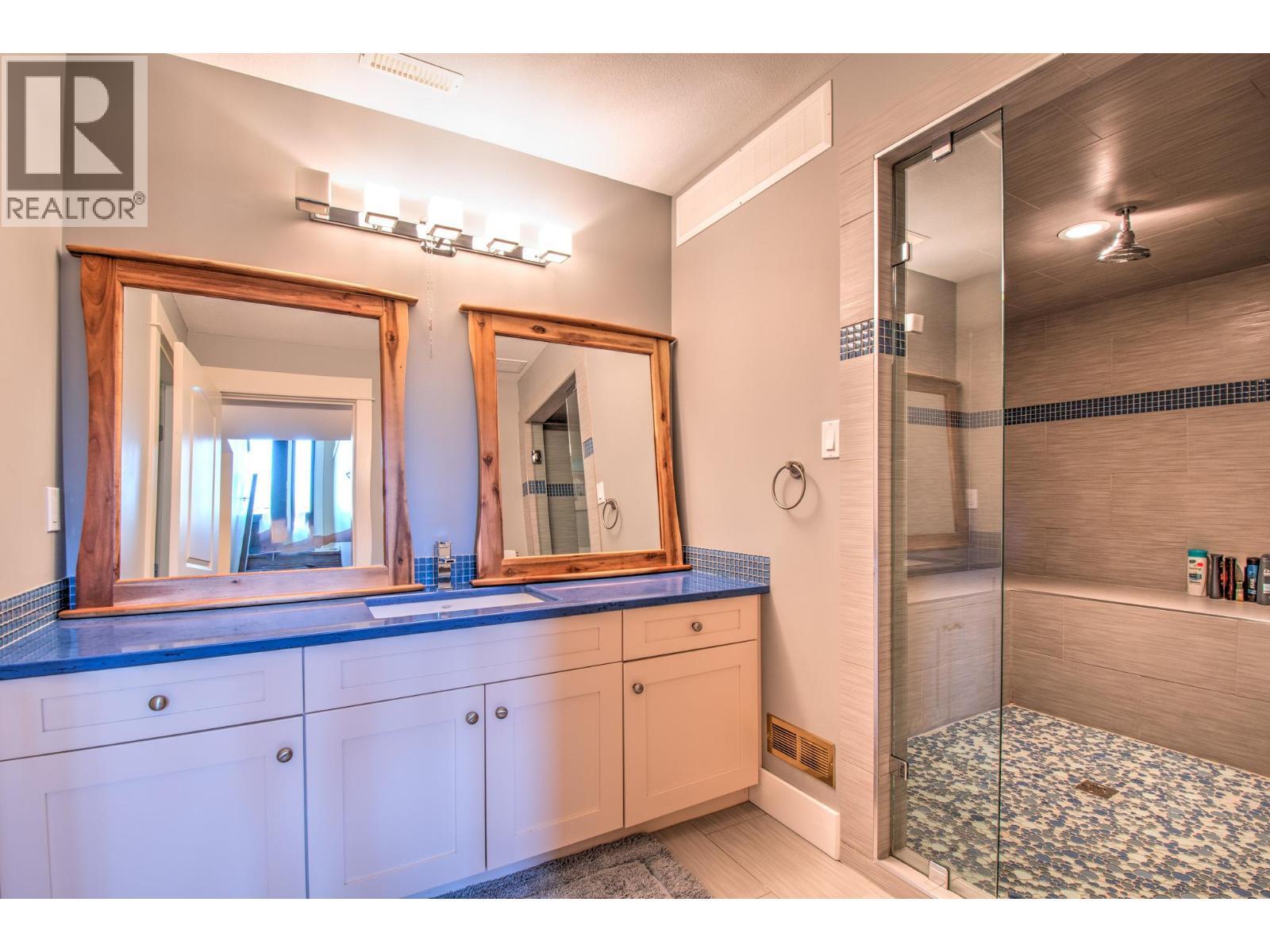 VERNON, British Columbia, V1T 2E4, CA, 4 Bedrooms Bedrooms, ,2 BathroomsBathrooms,Residential,For Sale,1949133