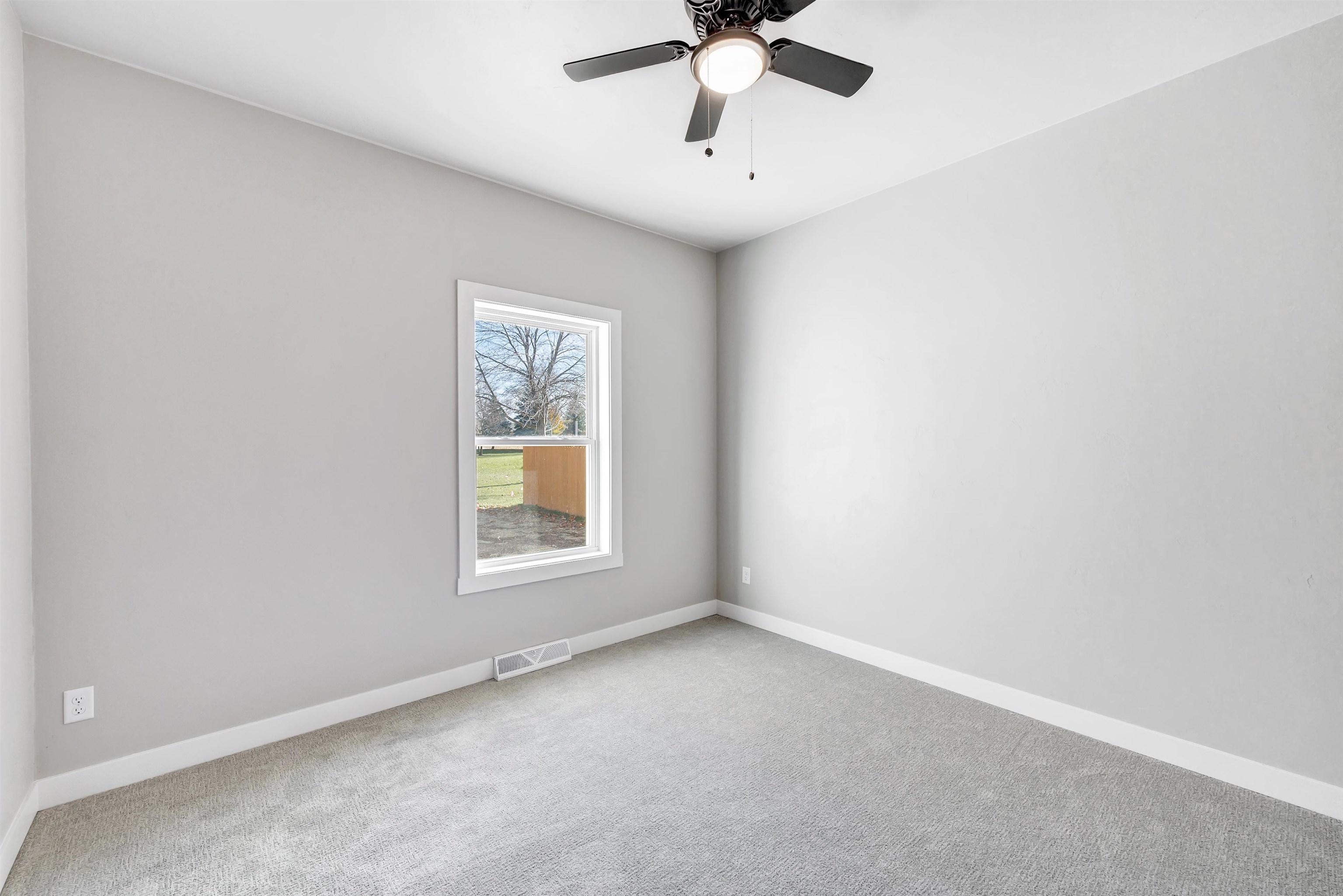 GREEN BAY, Wisconsin, 54311, United States, 3 Bedrooms Bedrooms, ,2 BathroomsBathrooms,Residential,For Sale,1998458