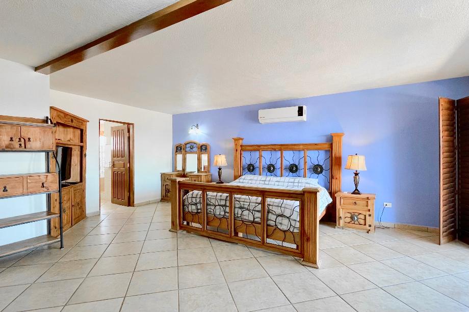 Guaymas, Sonora, 85506, Mexico, 4 Bedrooms Bedrooms, ,2 BathroomsBathrooms,Residential,For Sale,1918784