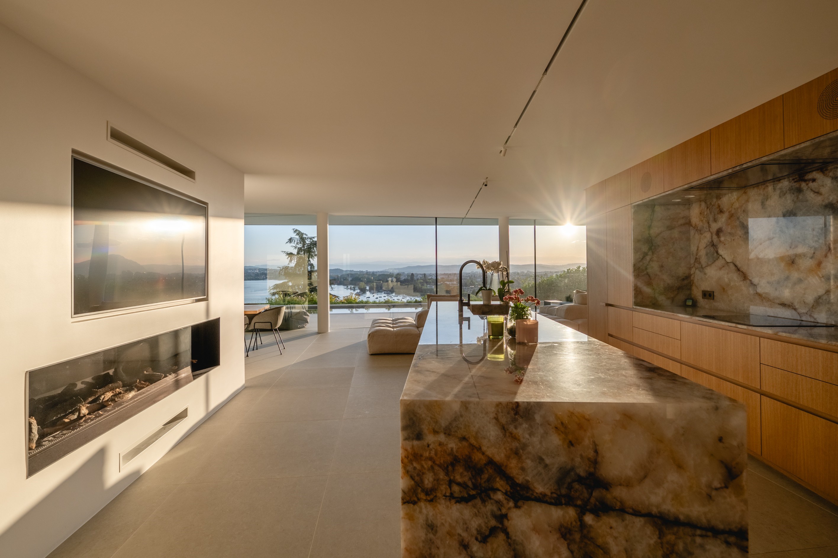  Exceptional villa with lake and mountain views - 物件實景