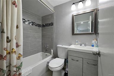 Jurupa Valley, California, 92509, United States, 4 Bedrooms Bedrooms, ,3 BathroomsBathrooms,Residential,For Sale,2009960