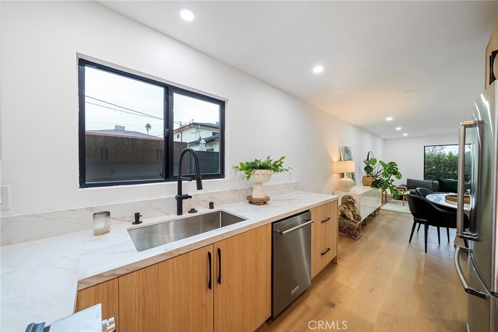 Los Angeles, California, 90031, United States, 5 Bedrooms Bedrooms, ,2 BathroomsBathrooms,Residential,For Sale,2005567