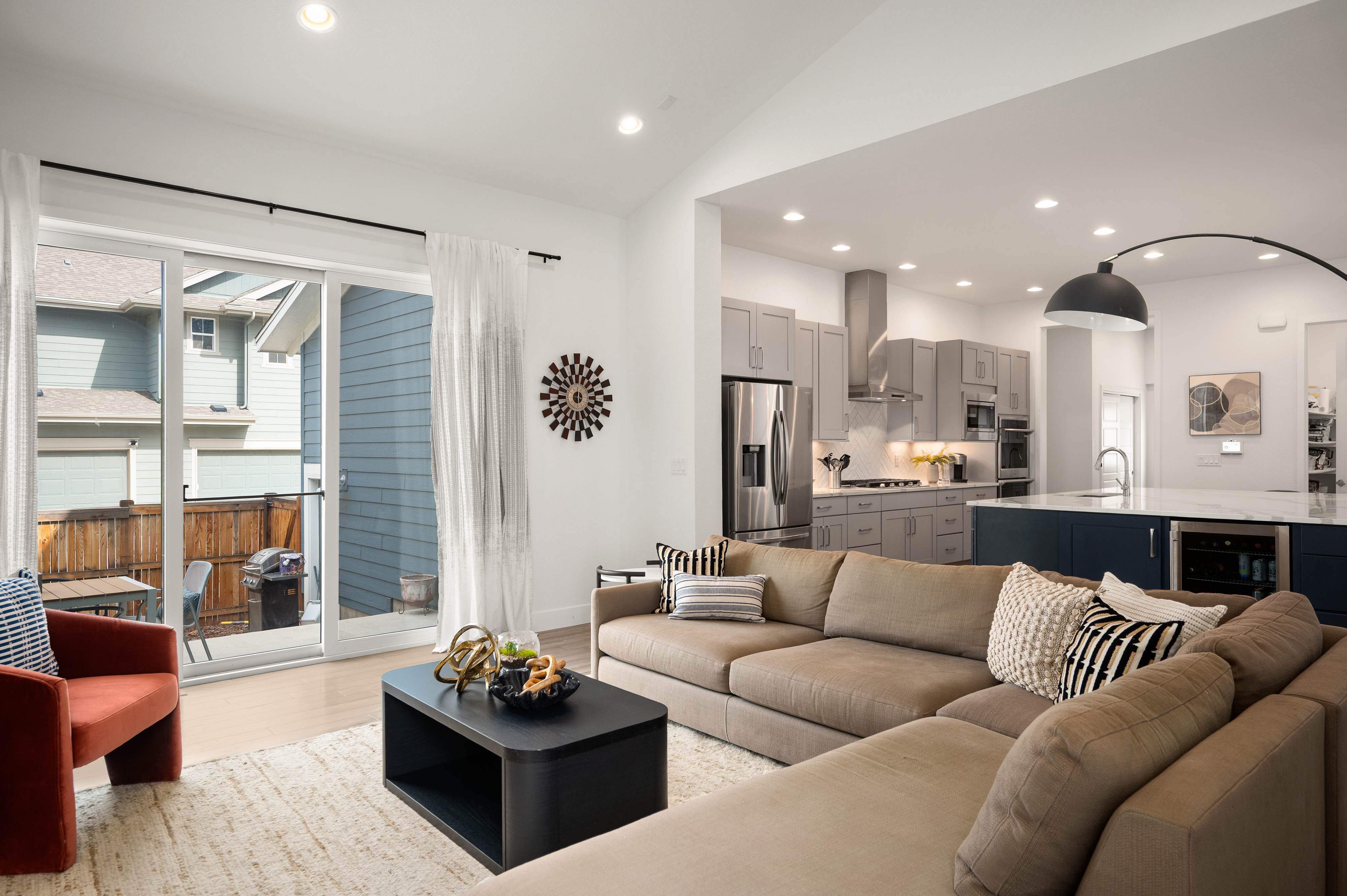  Contemporary Residence with Mid-Century Influence - 物件實景