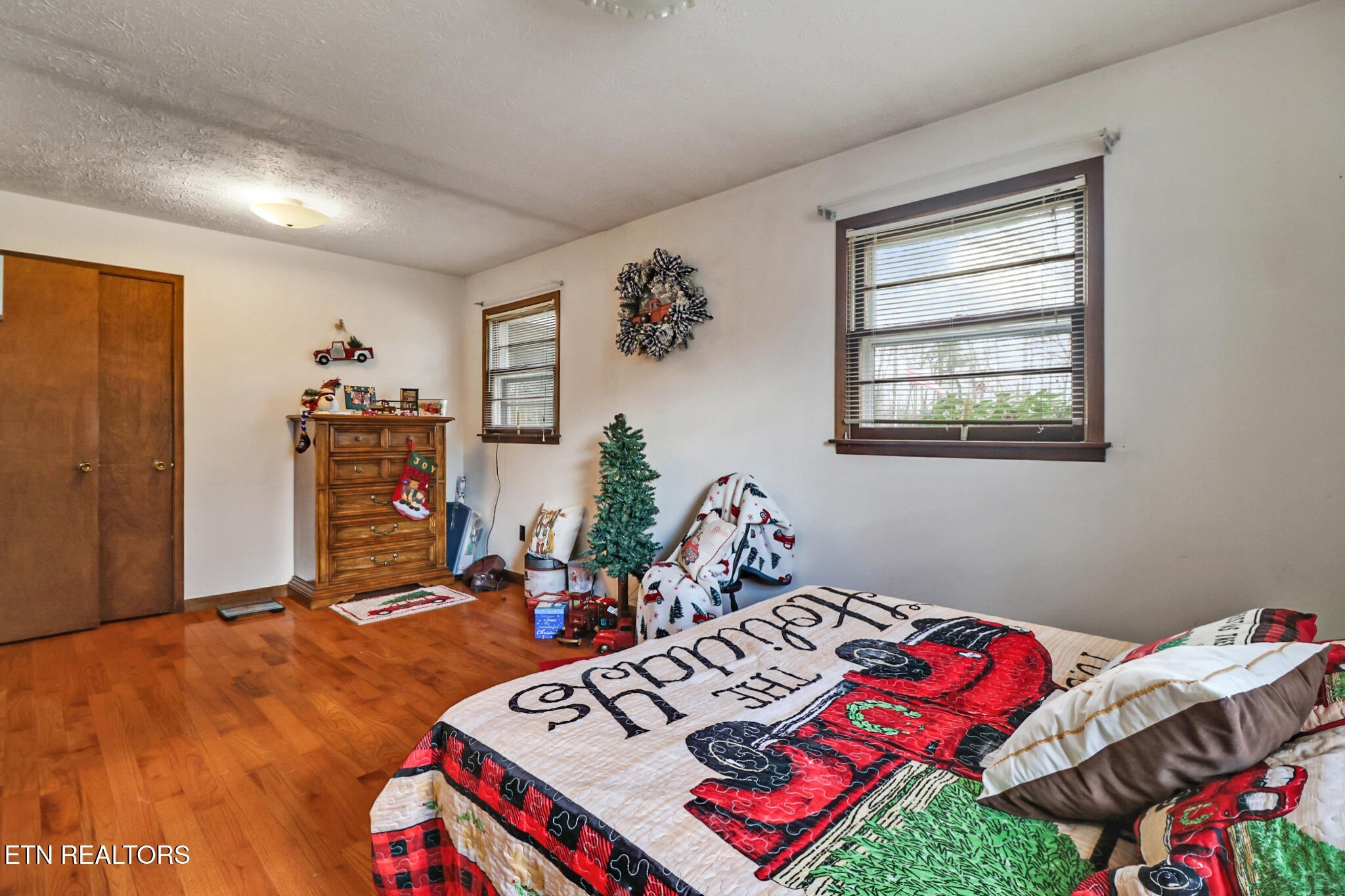 Deer Lodge, Tennessee, 37726, United States, 3 Bedrooms Bedrooms, ,2 BathroomsBathrooms,Residential,For Sale,2006458