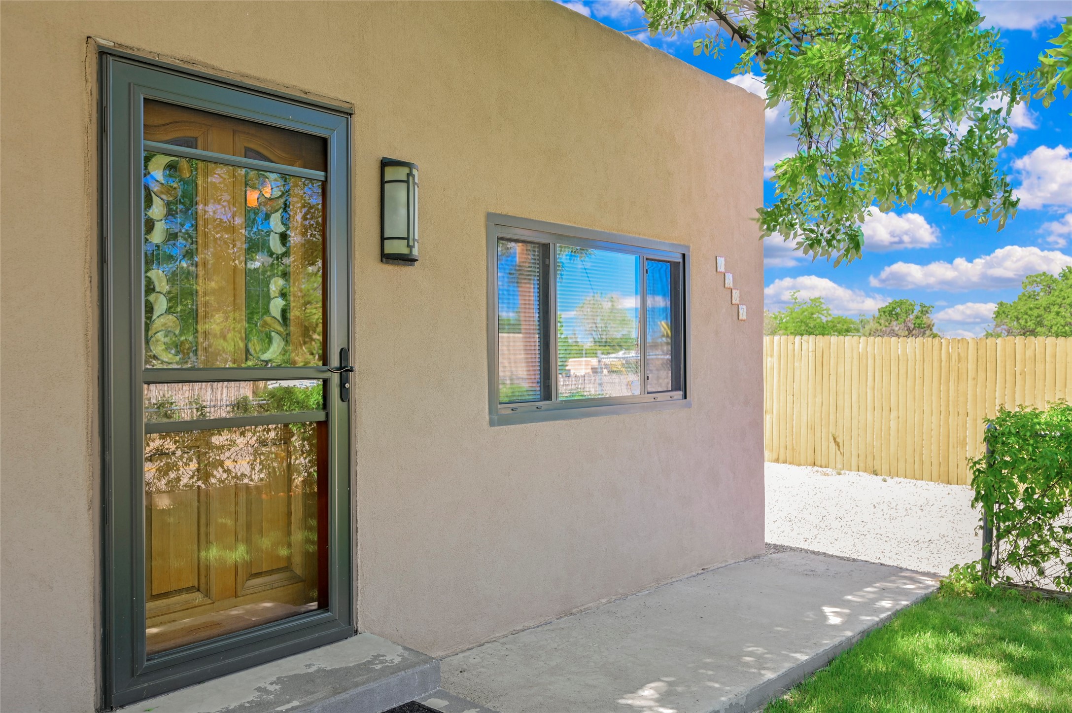  1307 Camino Sierra Vista - 物件實景