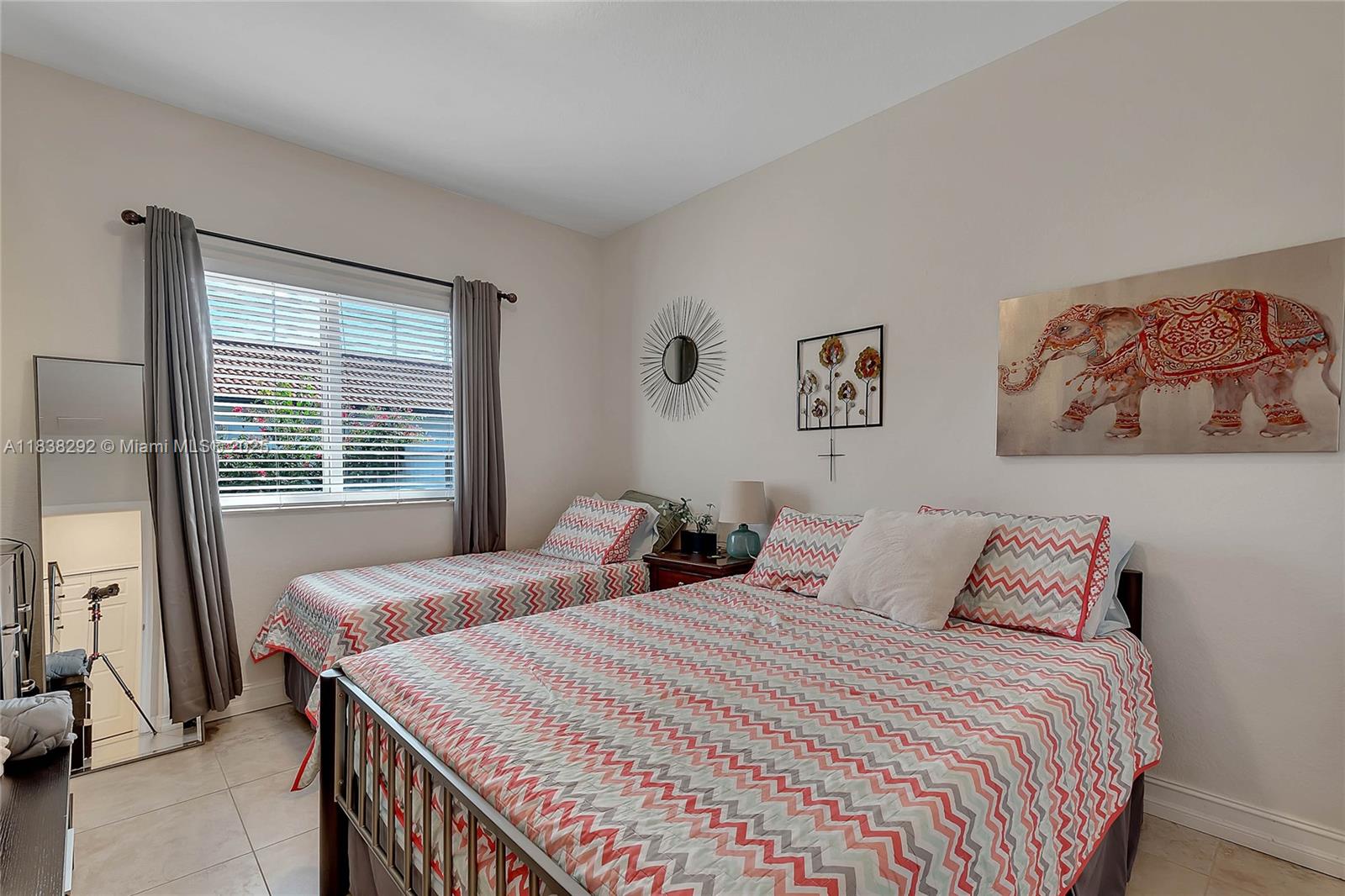 Miami, Florida, 33187, United States, 4 Bedrooms Bedrooms, ,3 BathroomsBathrooms,Residential,For Sale,1900896