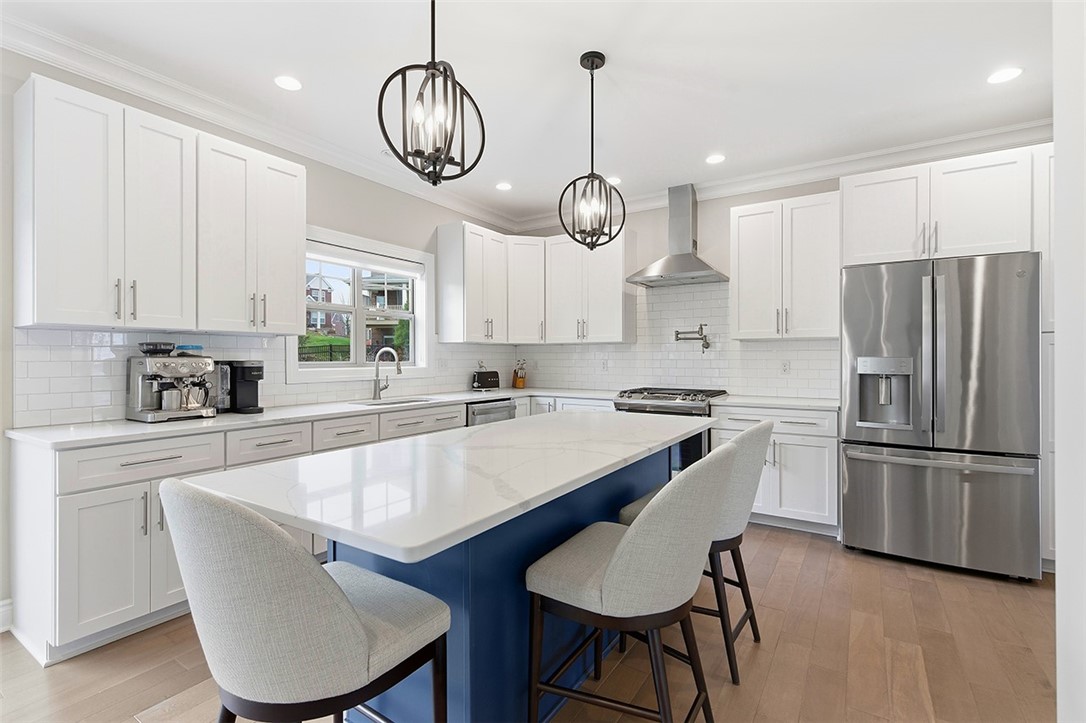 Collier Twp, Pennsylvania, 15205, United States, 4 Bedrooms Bedrooms, ,4 BathroomsBathrooms,Residential,For Sale,1994329