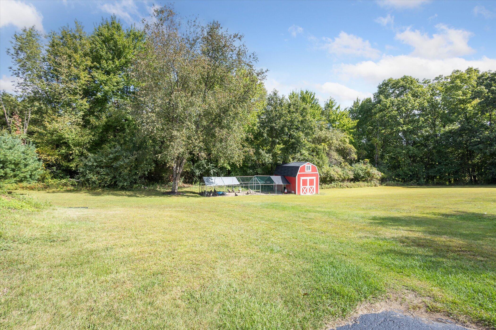 Horton, Michigan, 49246, United States, 5 Bedrooms Bedrooms, ,4 BathroomsBathrooms,Residential,For Sale,1940330