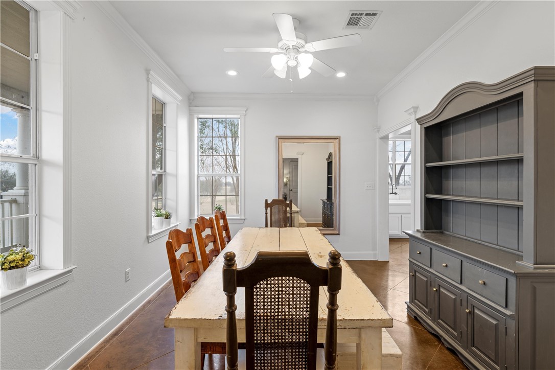 Lorena, Texas, 76655, United States, 5 Bedrooms Bedrooms, ,5 BathroomsBathrooms,Residential,For Sale,1906536