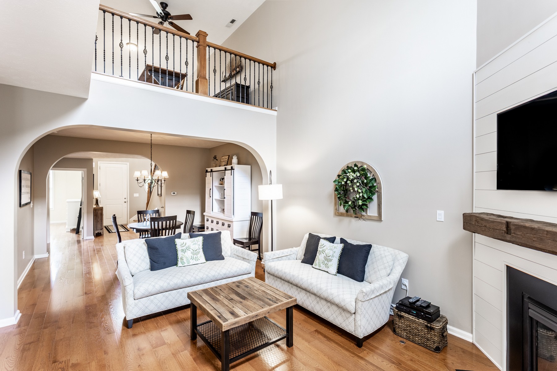  Stunning Townhome in Desirable Carmel Neighborhood - 物件實景