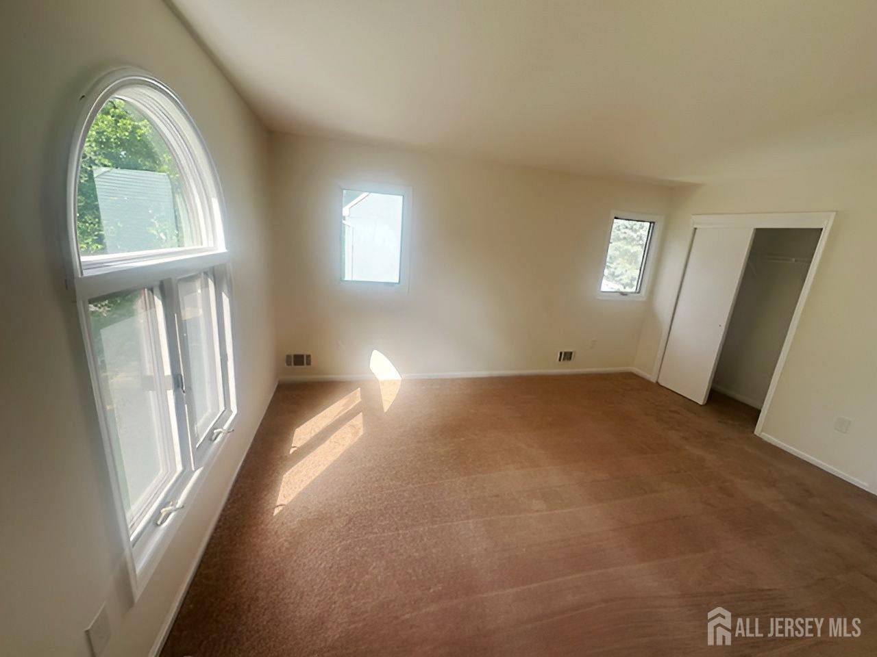 South Brunswick, New Jersey, 08810, United States, 4 Bedrooms Bedrooms, ,4 BathroomsBathrooms,Residential,For Sale,1978148